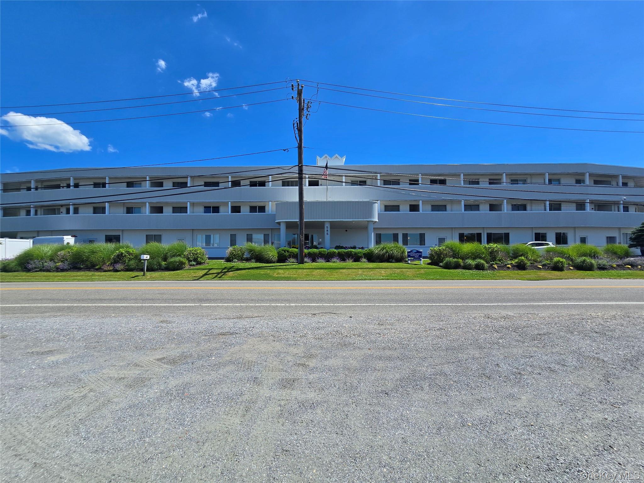 585 Dune Road Unit: L10