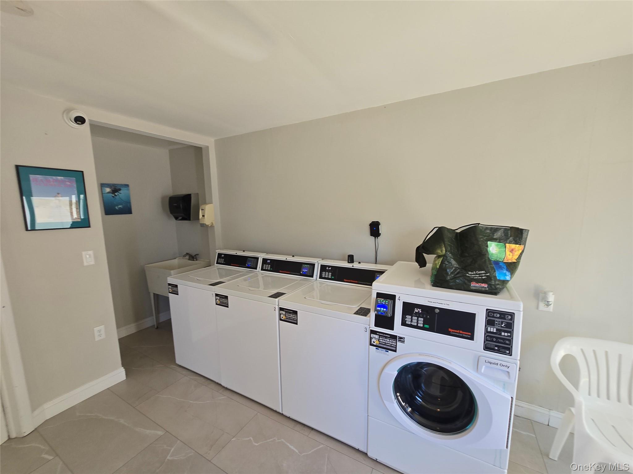585 Dune Road Unit: L10
