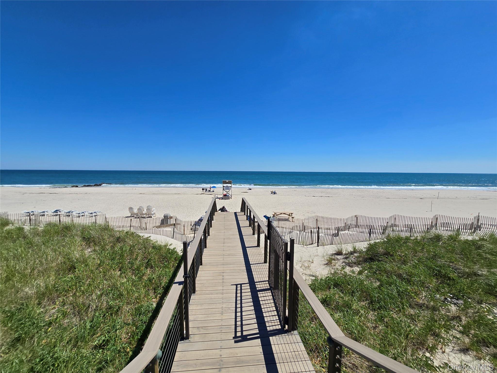 585 Dune Road Unit: L10