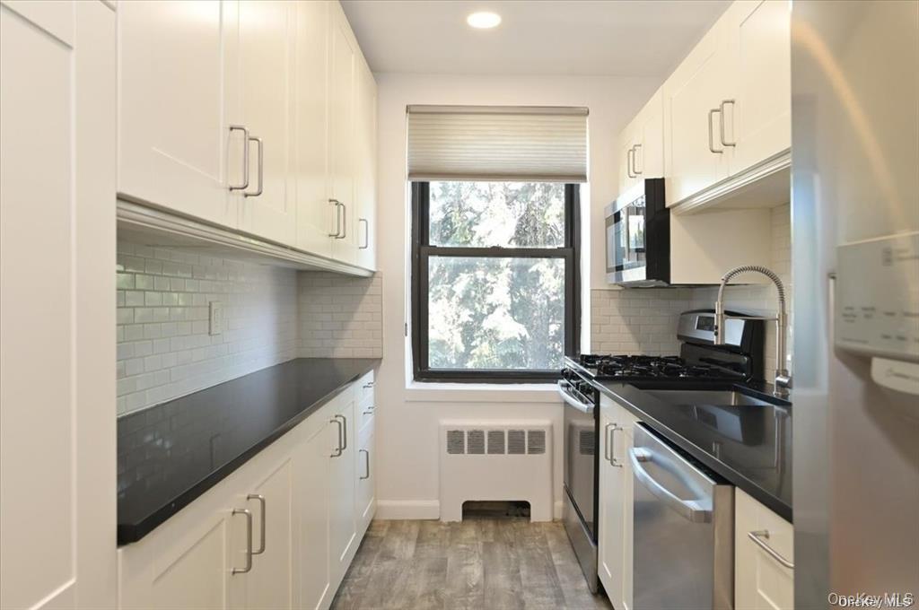 1 MAPLE Drive Unit: 2-J