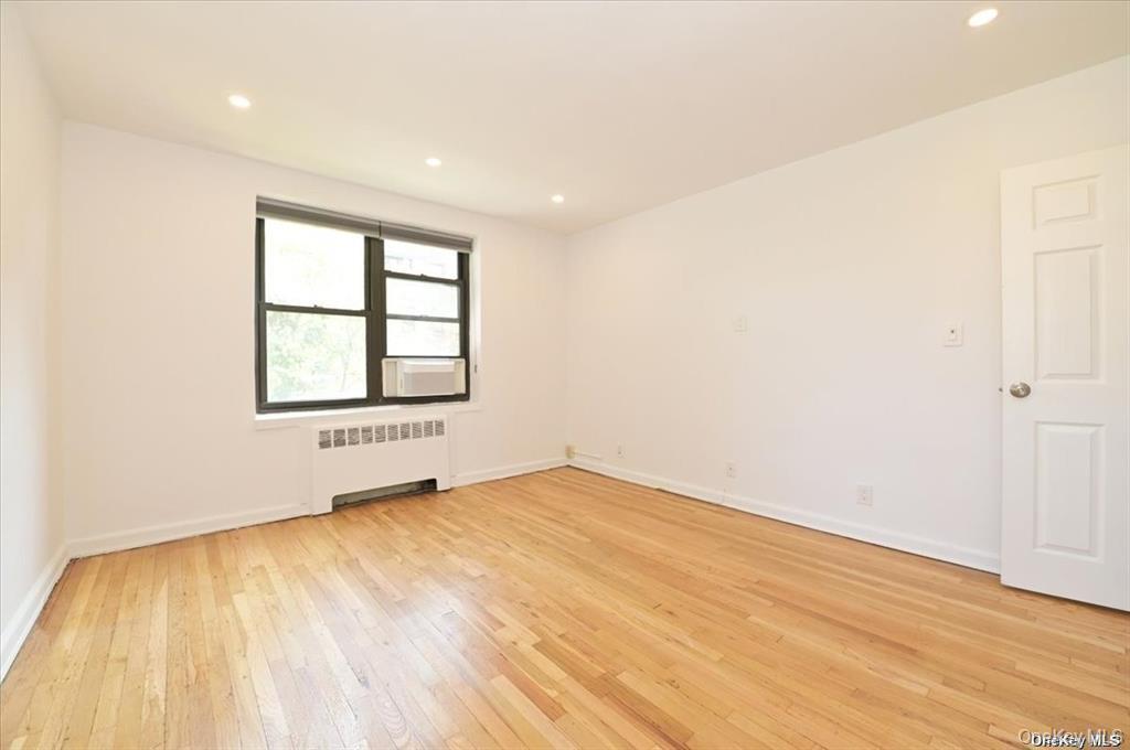 1 MAPLE Drive Unit: 2-J
