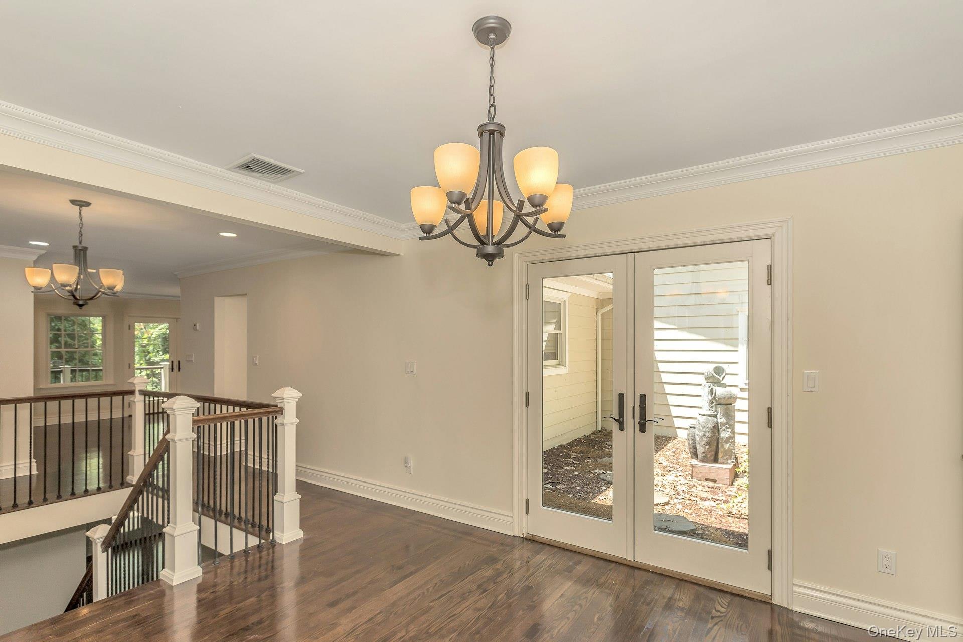 10 Laurel Cove Road