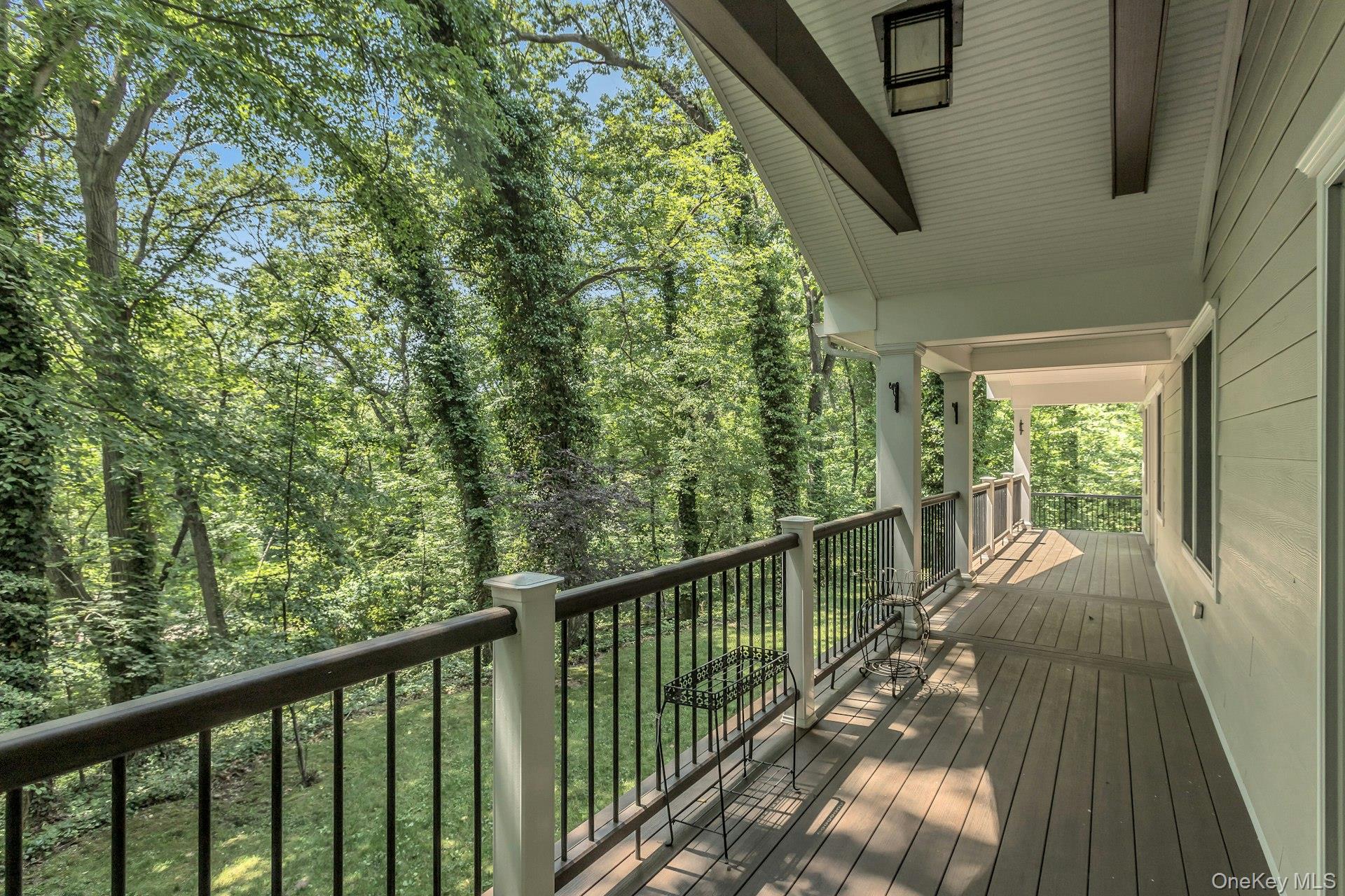 10 Laurel Cove Road