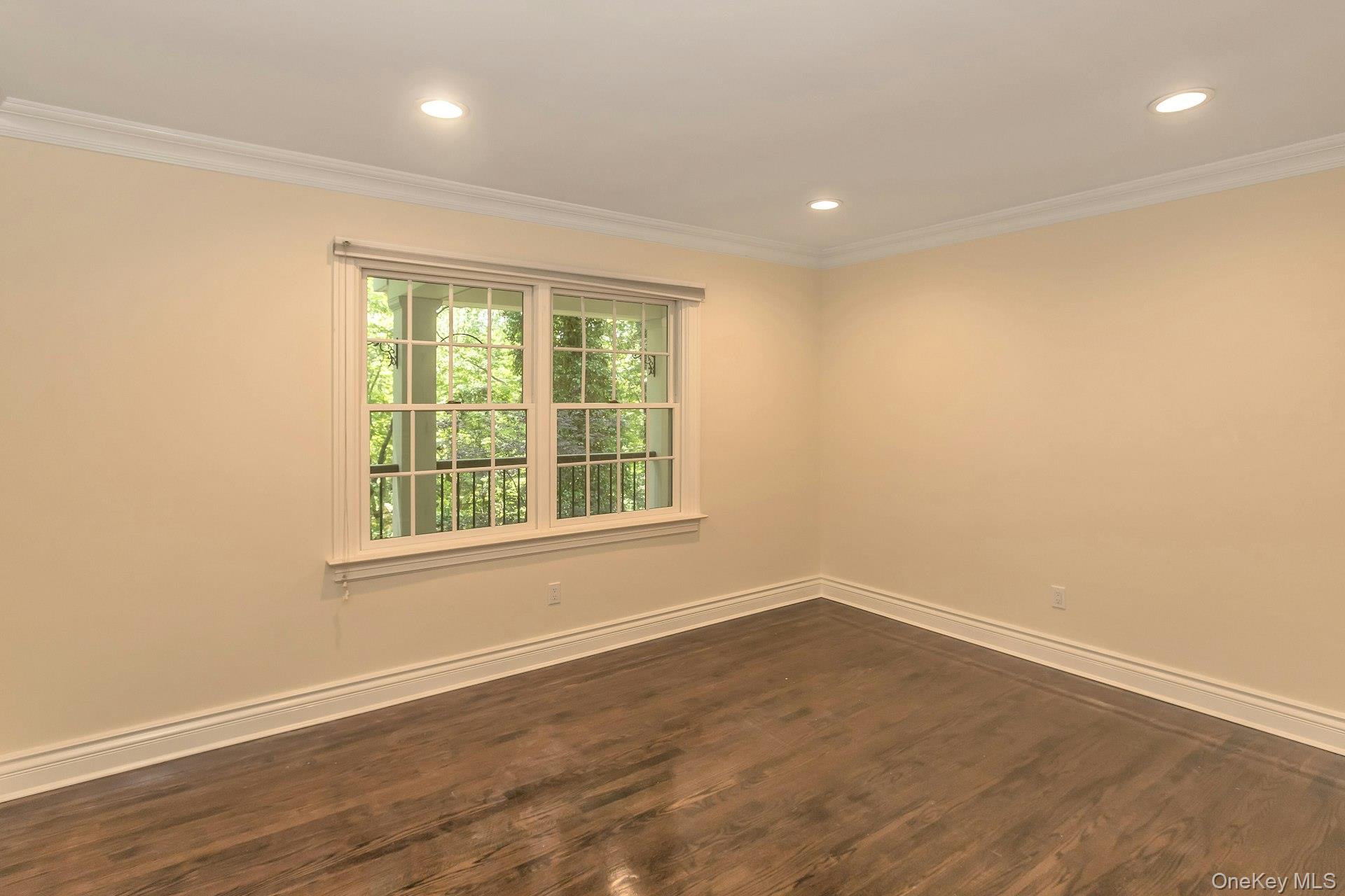 10 Laurel Cove Road