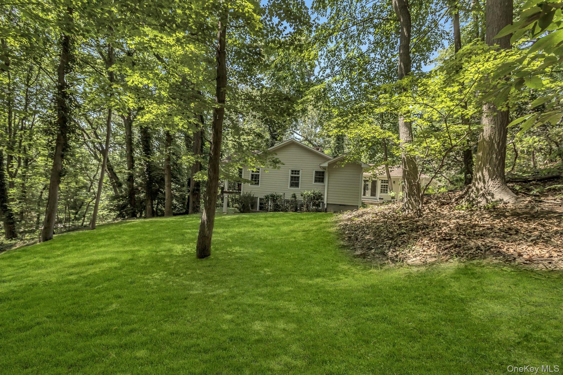 10 Laurel Cove Road
