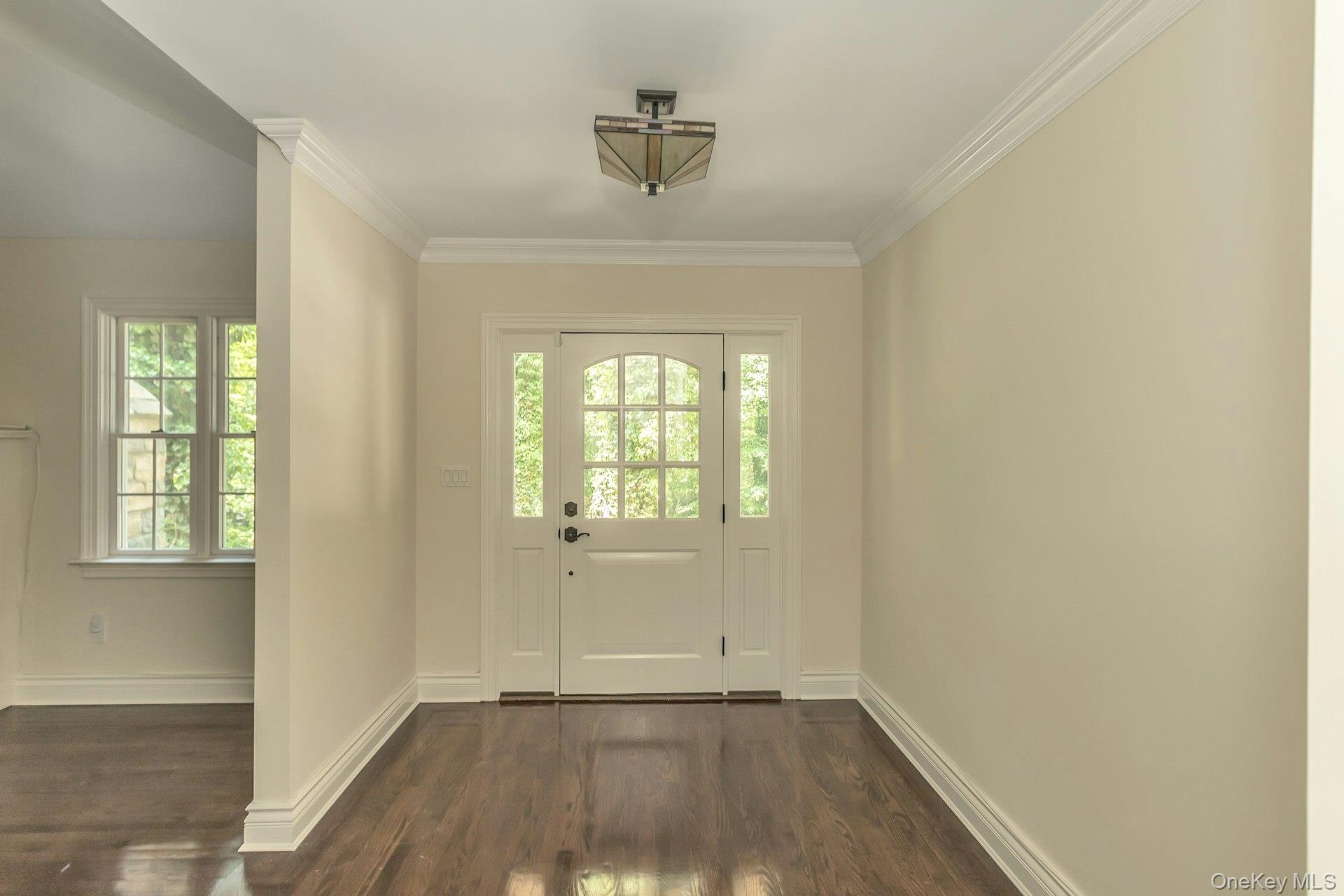 10 Laurel Cove Road