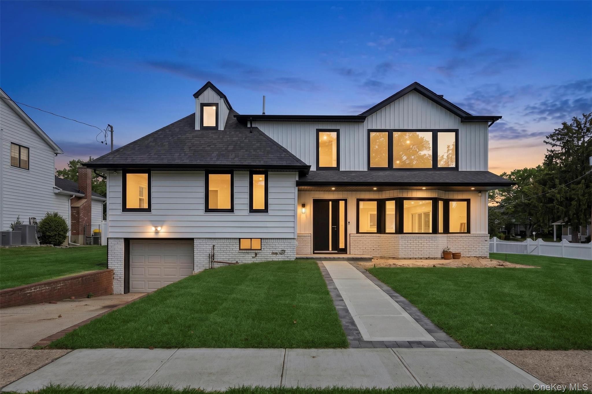 934 Eileen Terrace