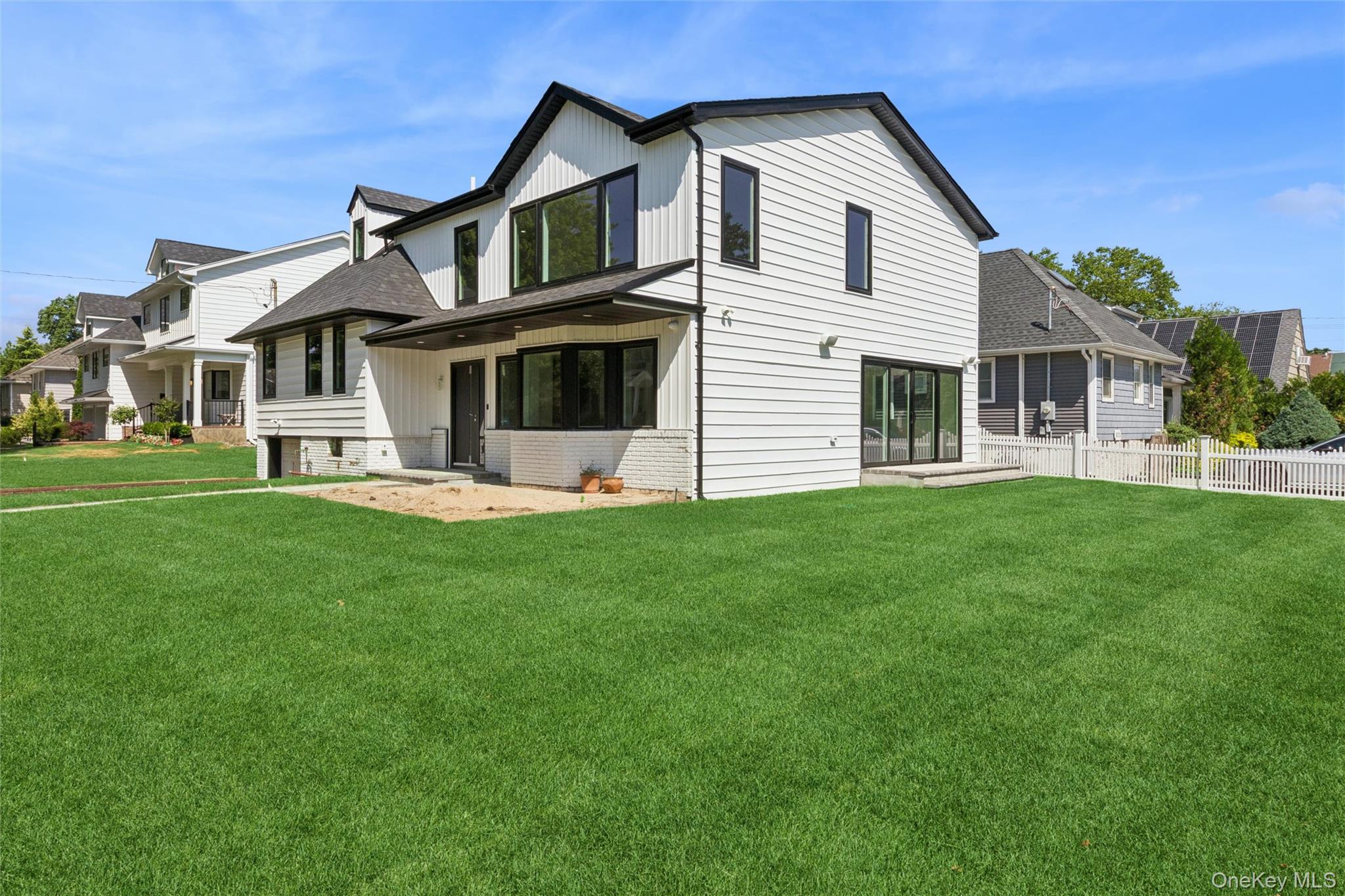 934 Eileen Terrace