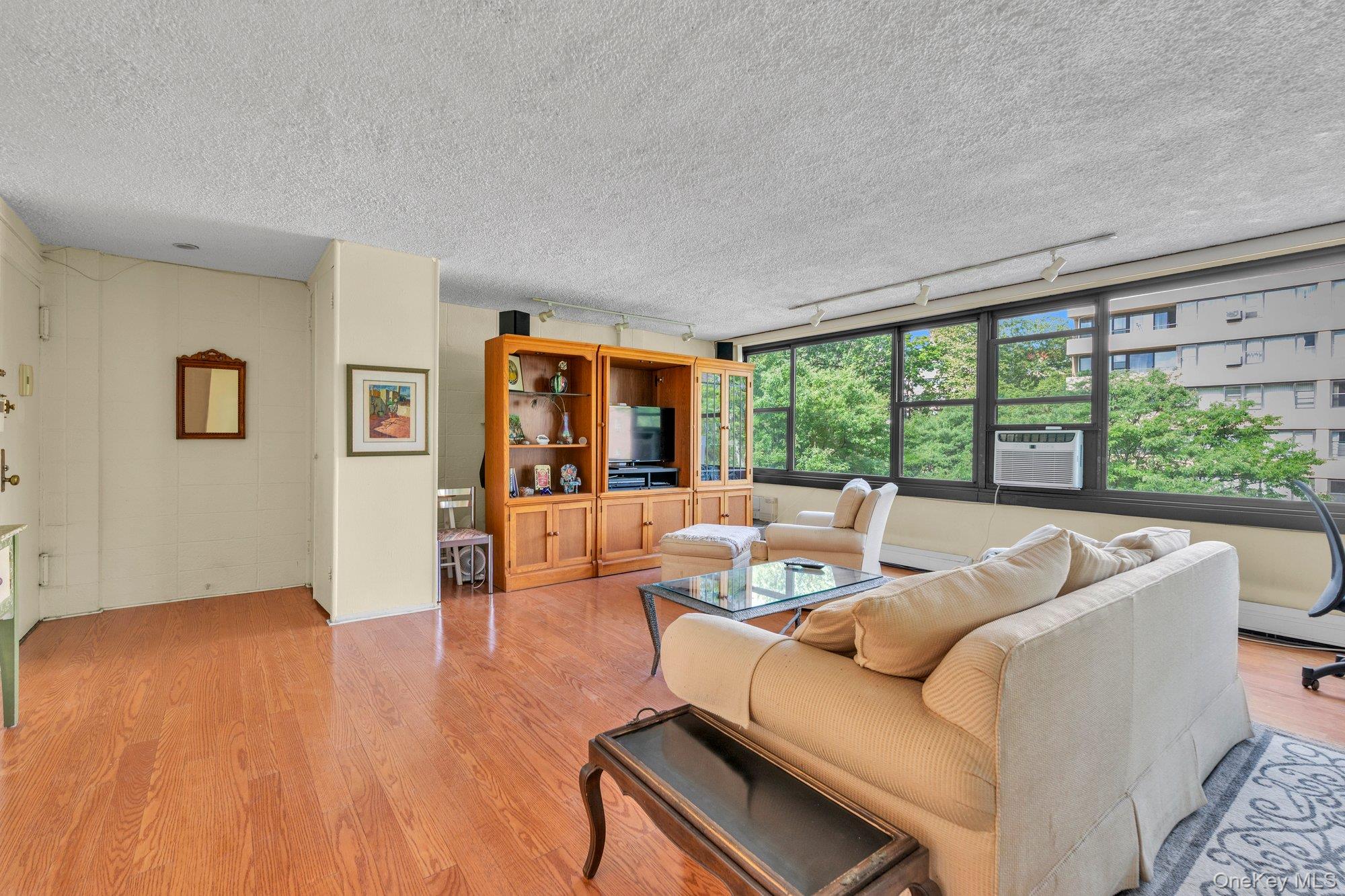 166-10 Powells Cove Boulevard Unit: 5D