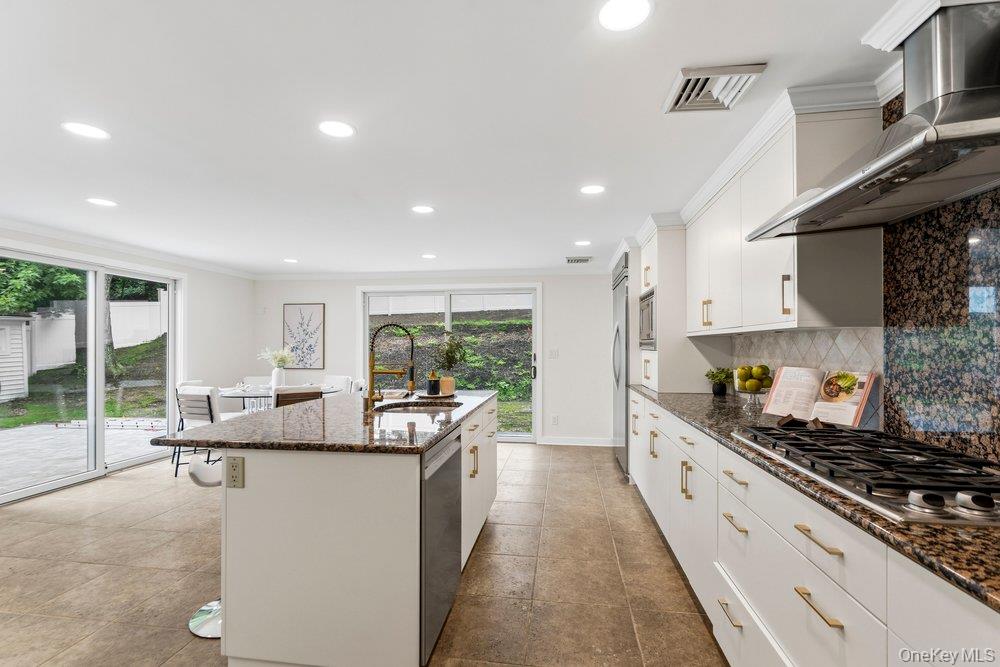 12 E Park Drive