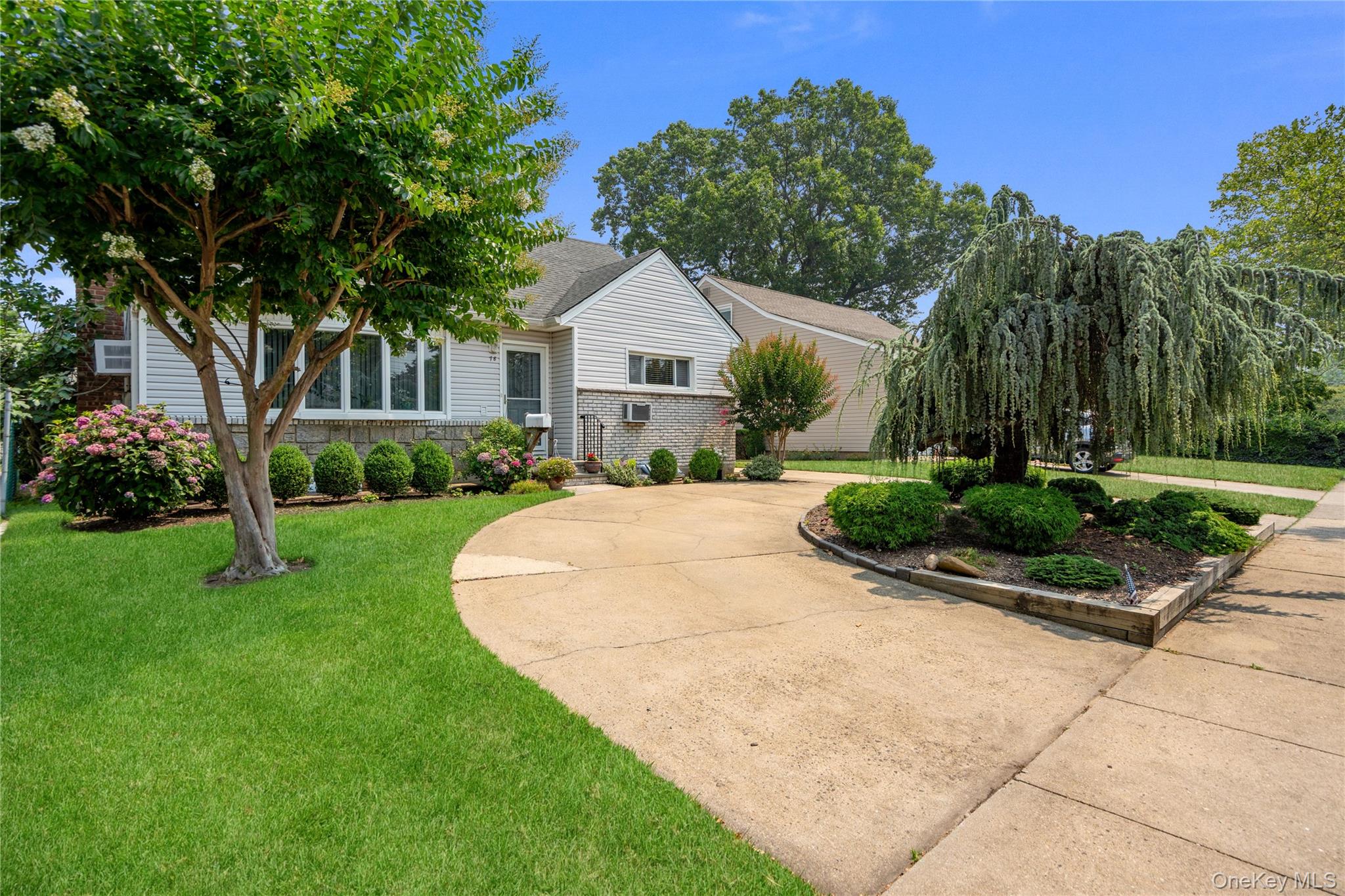 78 Ambrose Avenue