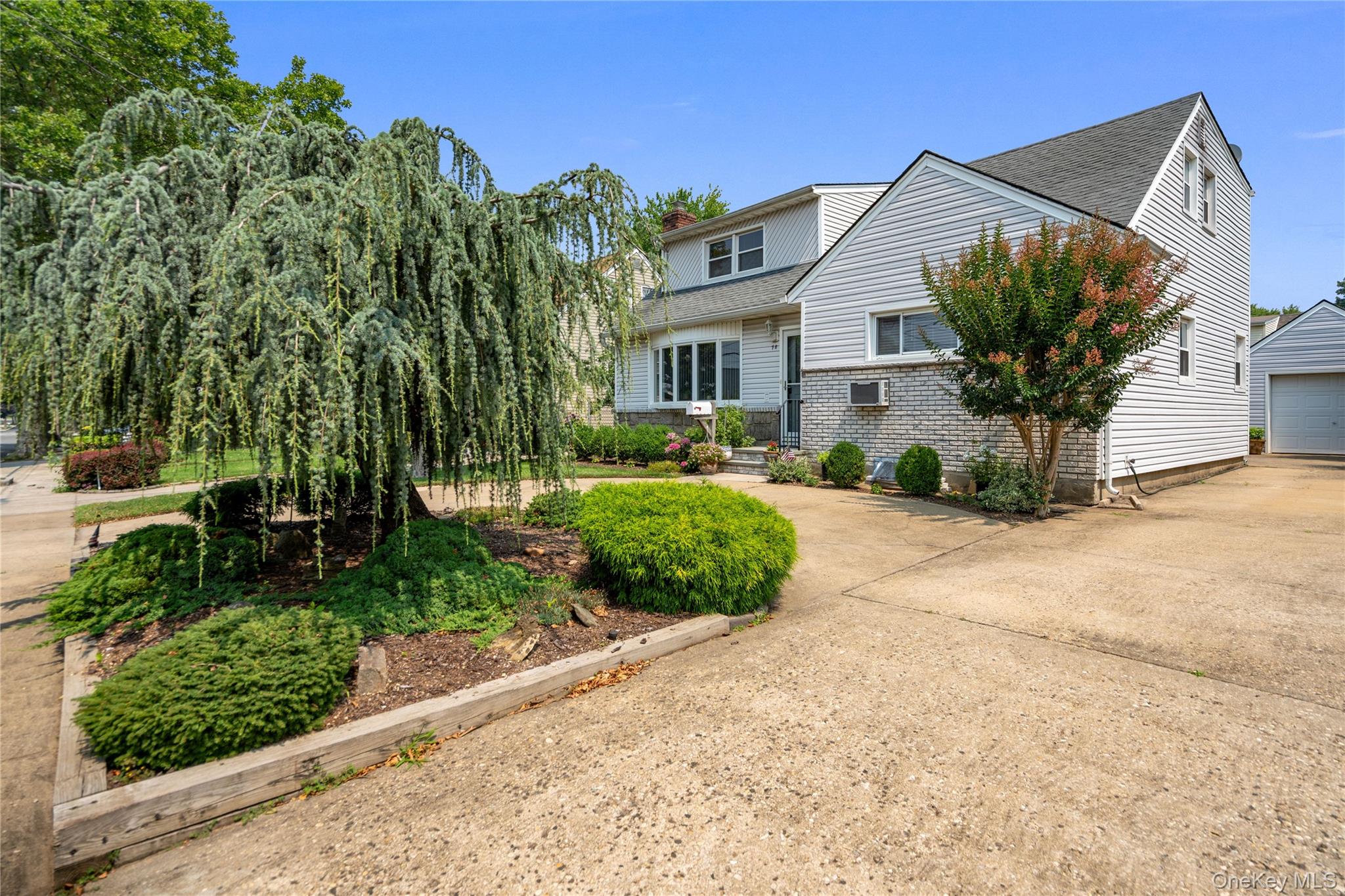 78 Ambrose Avenue
