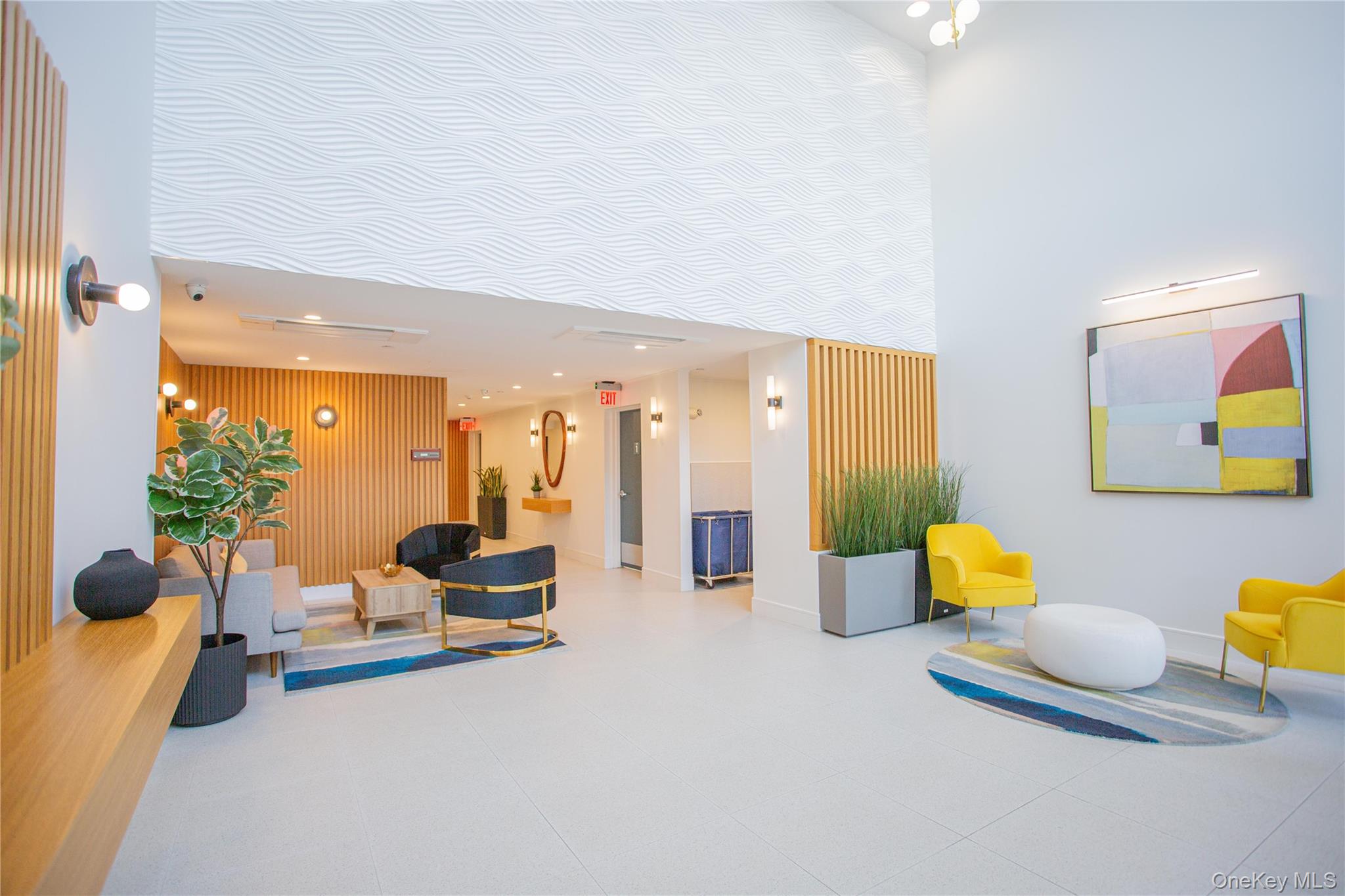 230 W Broadway Unit: 610
