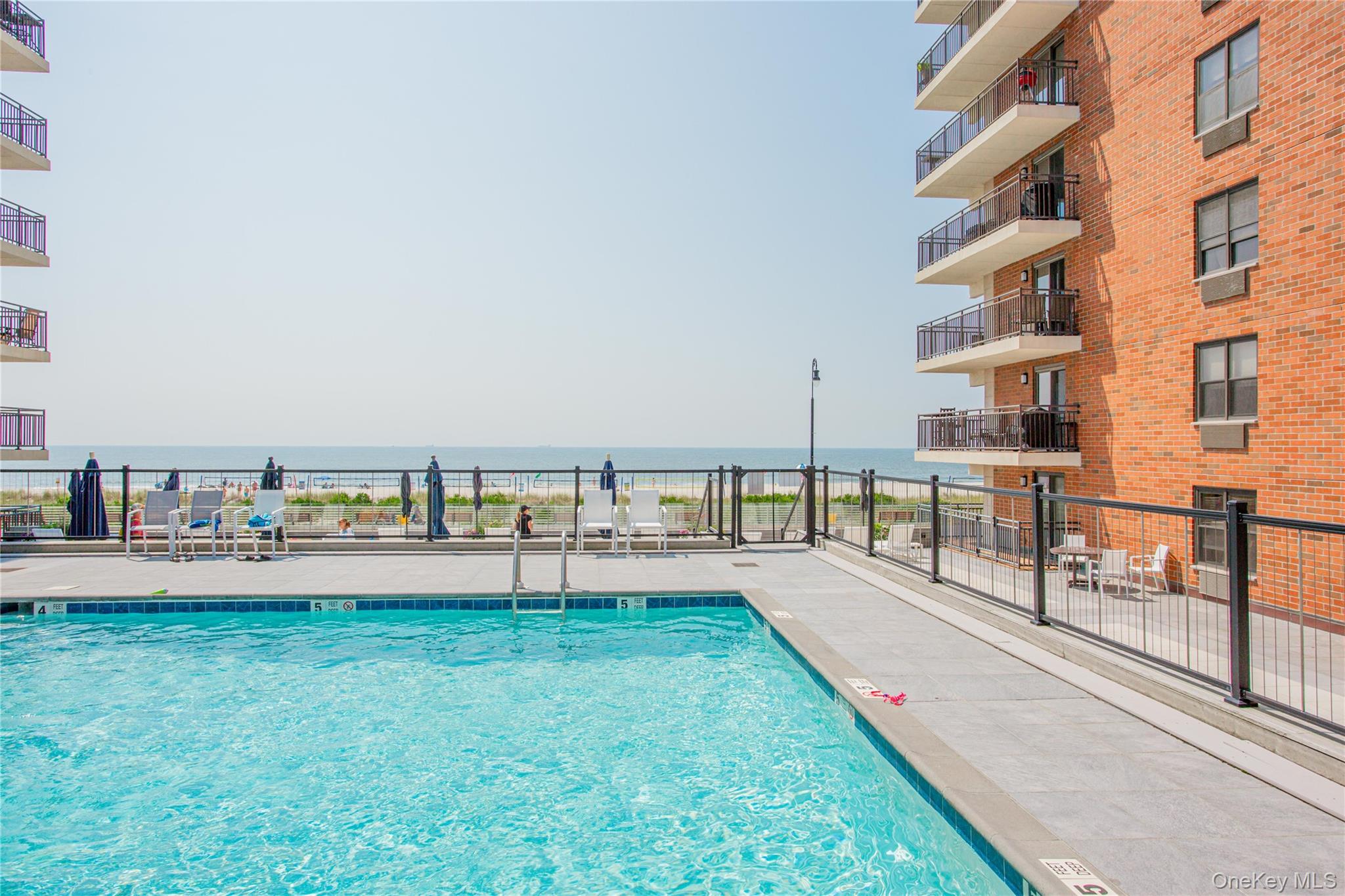 230 W Broadway Unit: 610