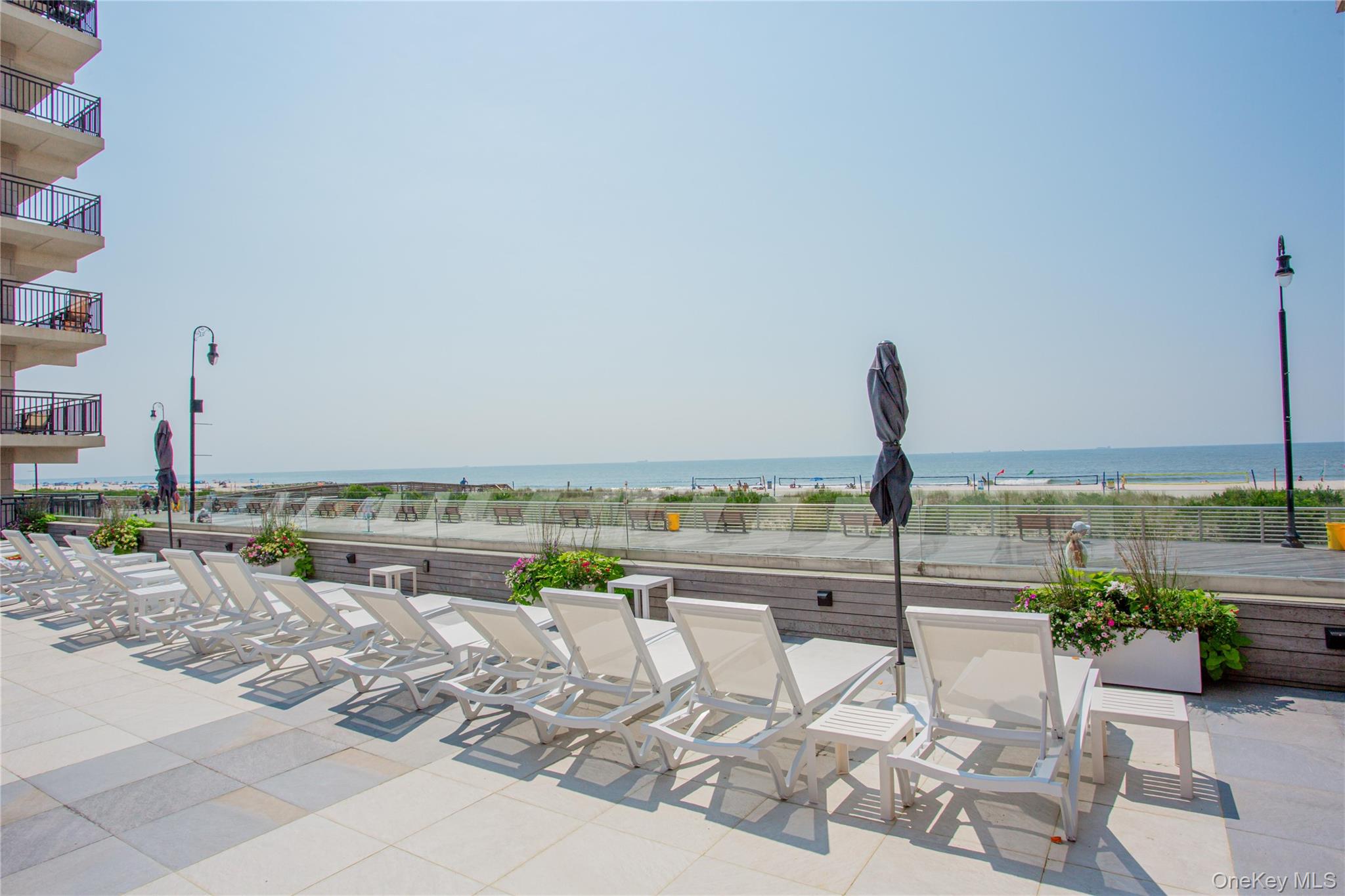230 W Broadway Unit: 610