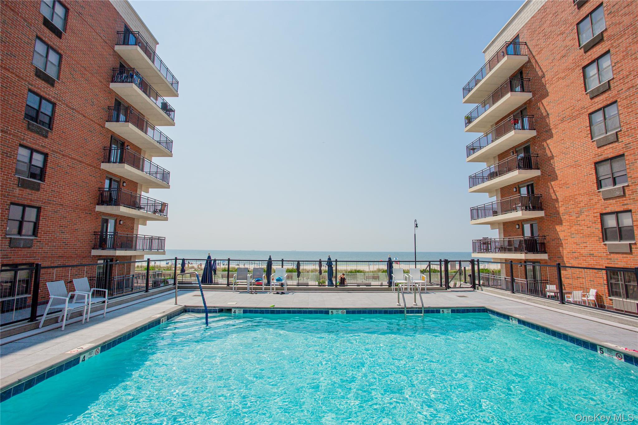 230 W Broadway Unit: 610
