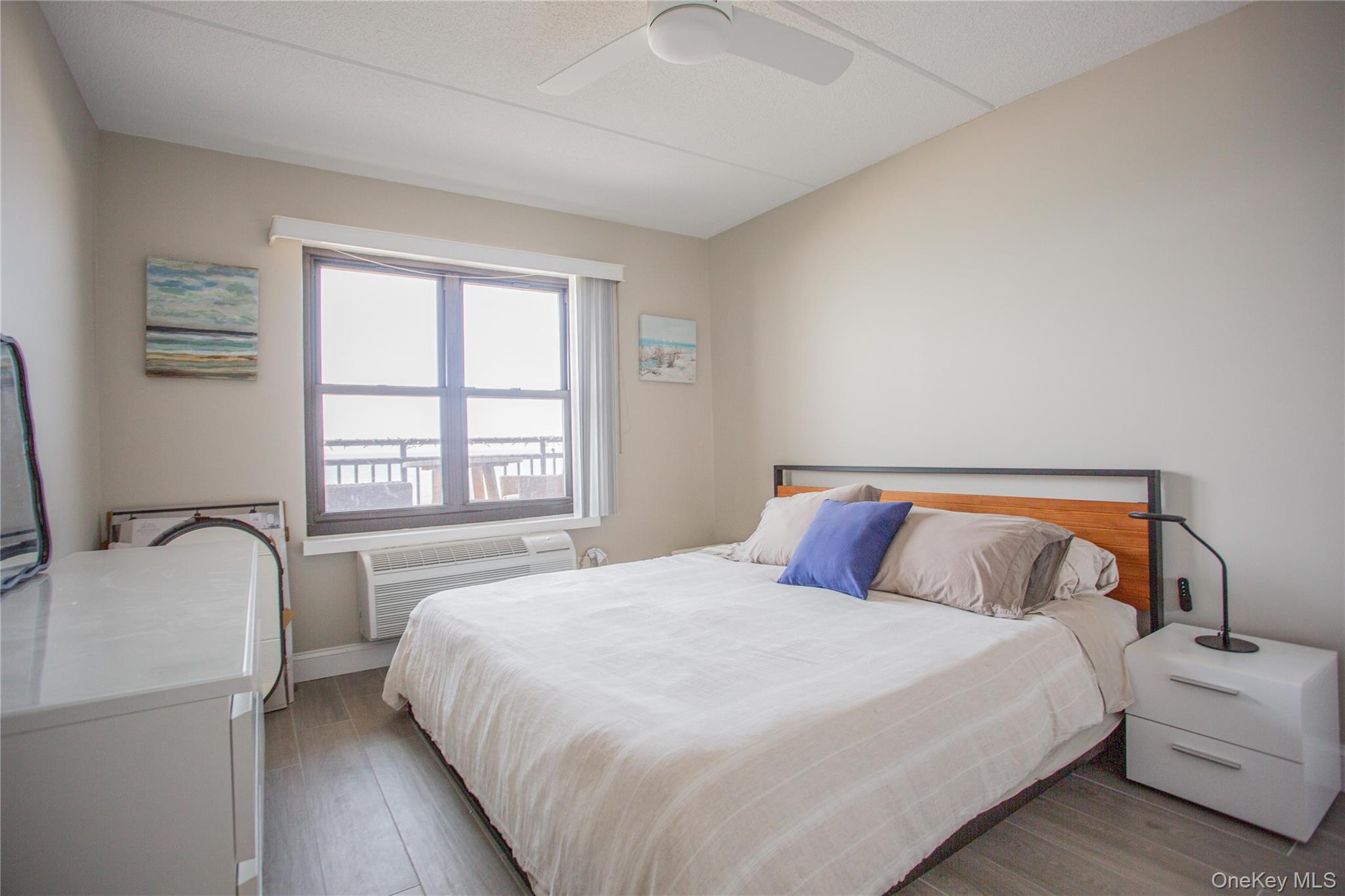 230 W Broadway Unit: 610