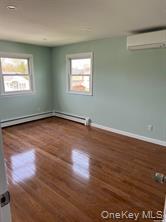 23 Jamaica Avenue