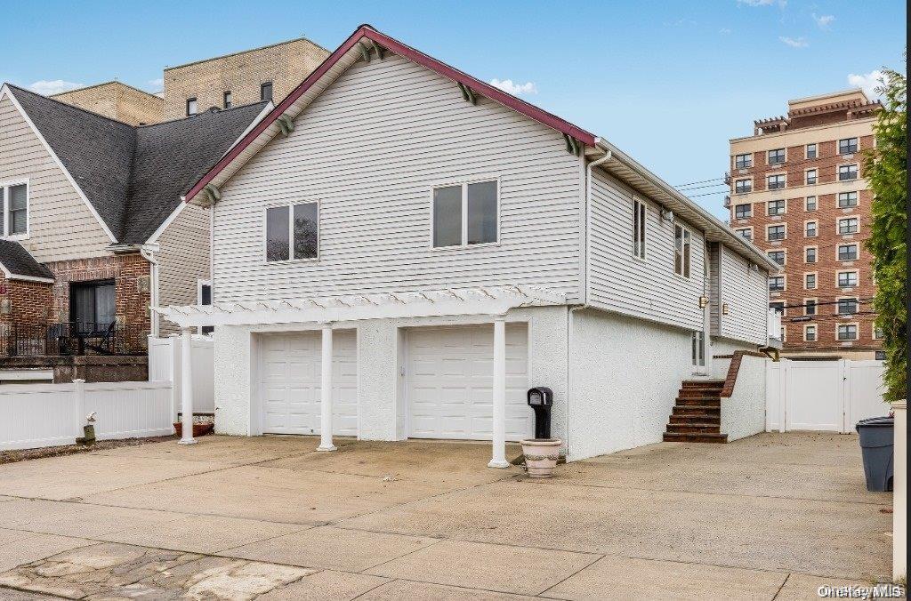 44 W Penn Street