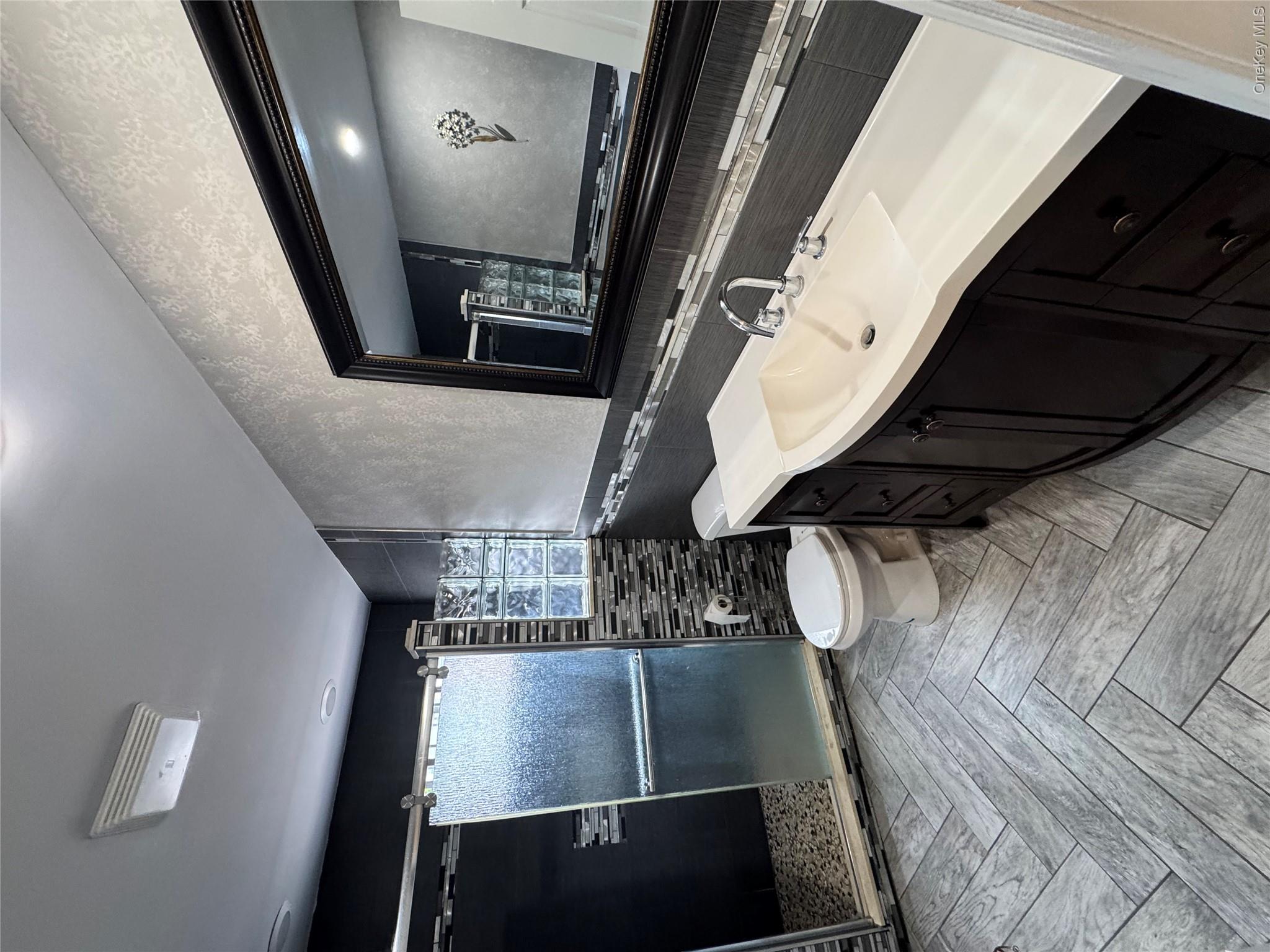 113 W Hudson Street Unit: 2