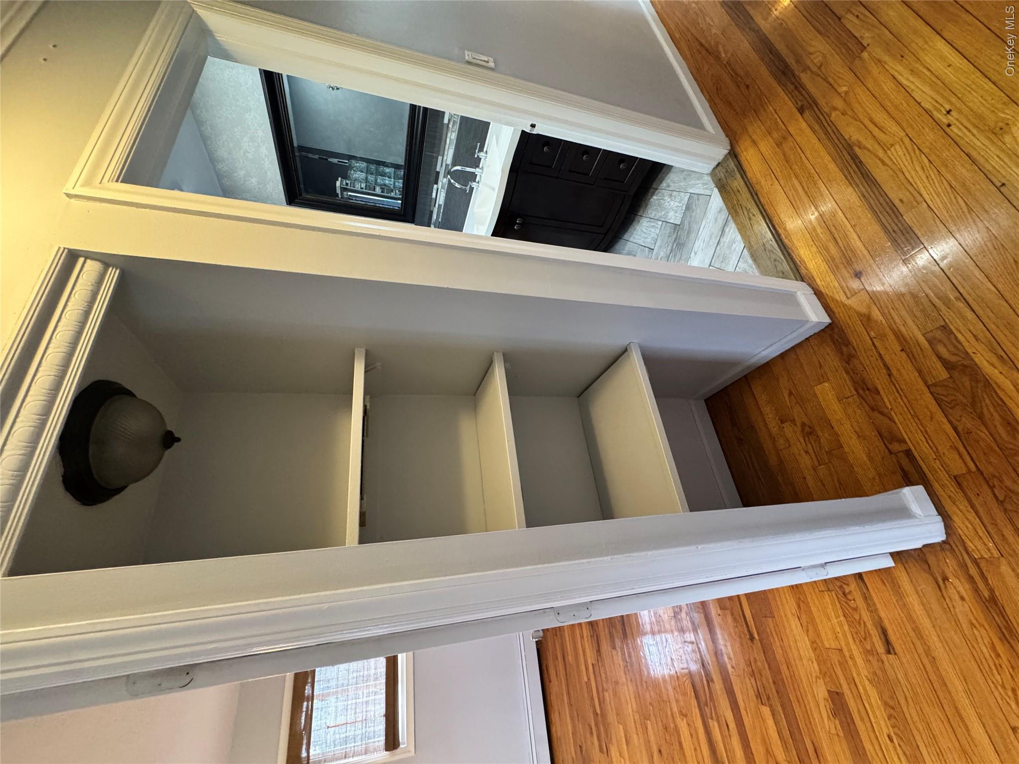 113 W Hudson Street Unit: 2