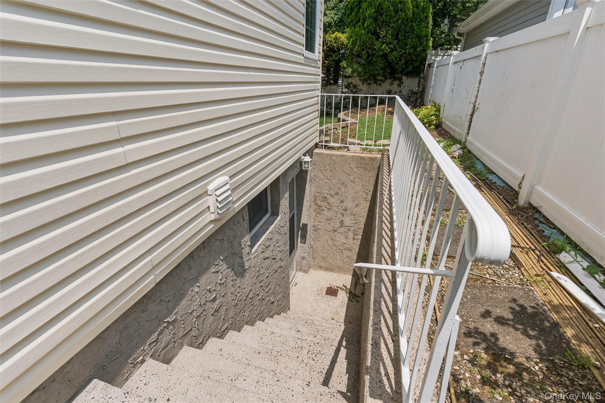 62 Crosby Avenue