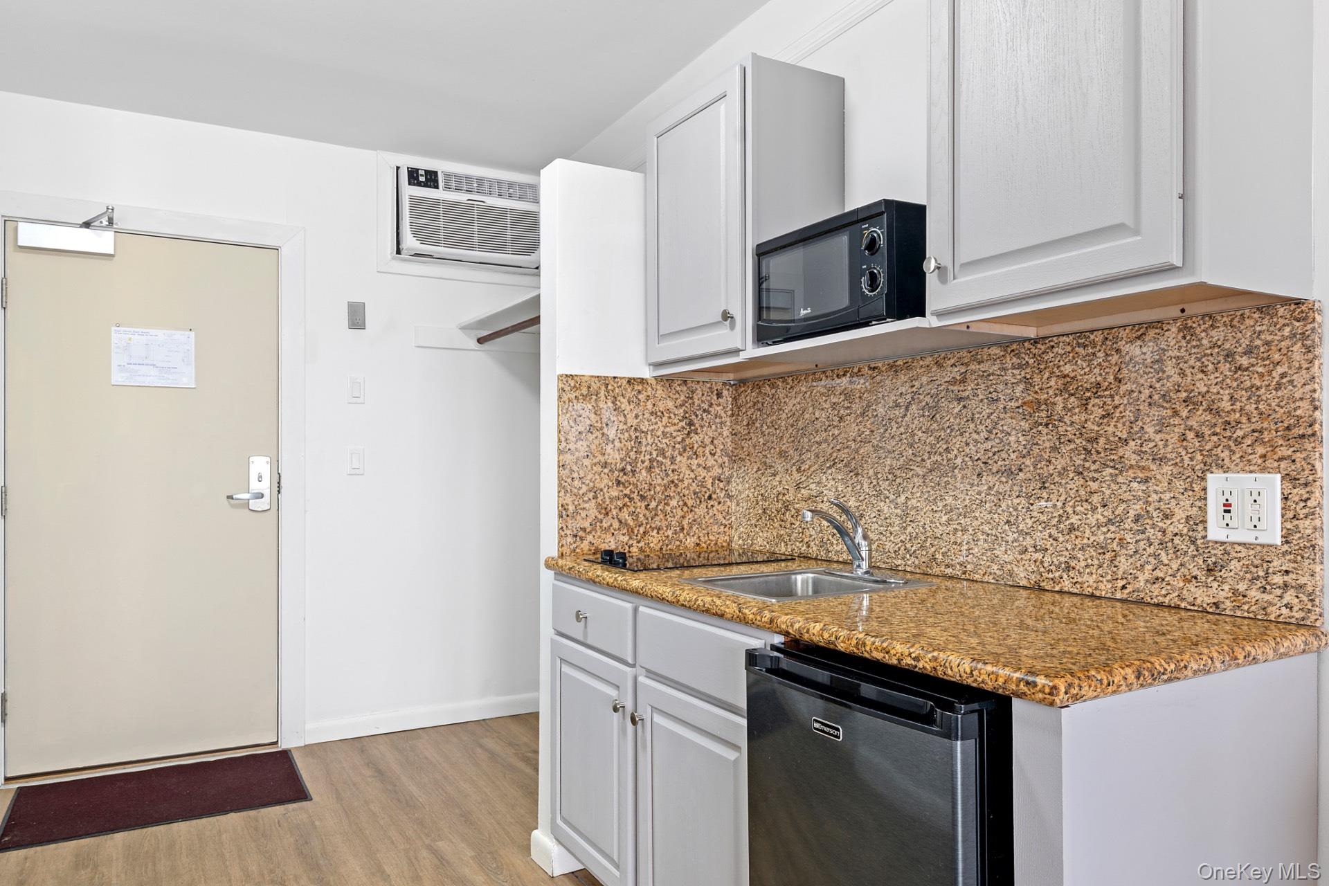 126 S Emerson Avenue Unit: 88