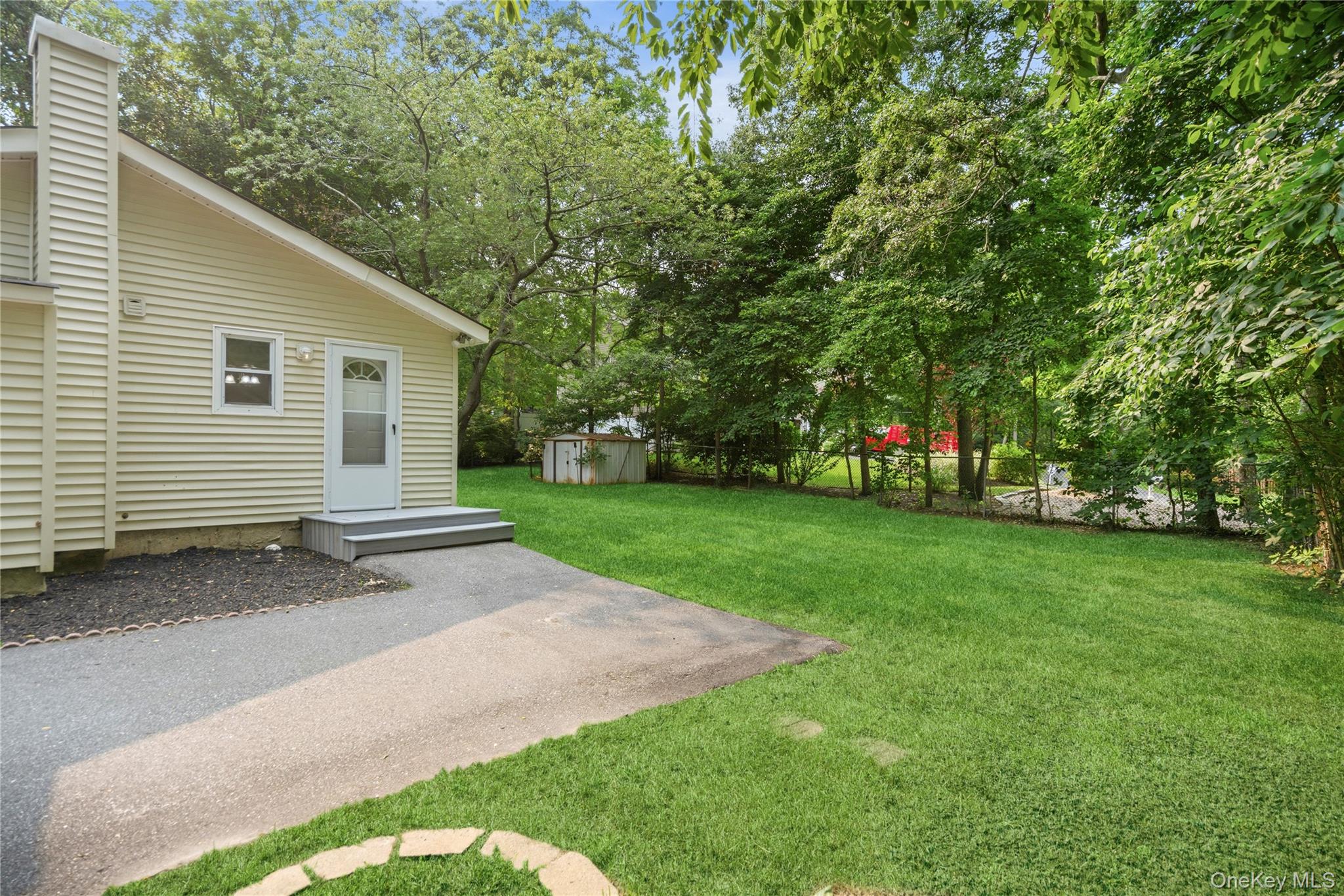 3 Aspen Road