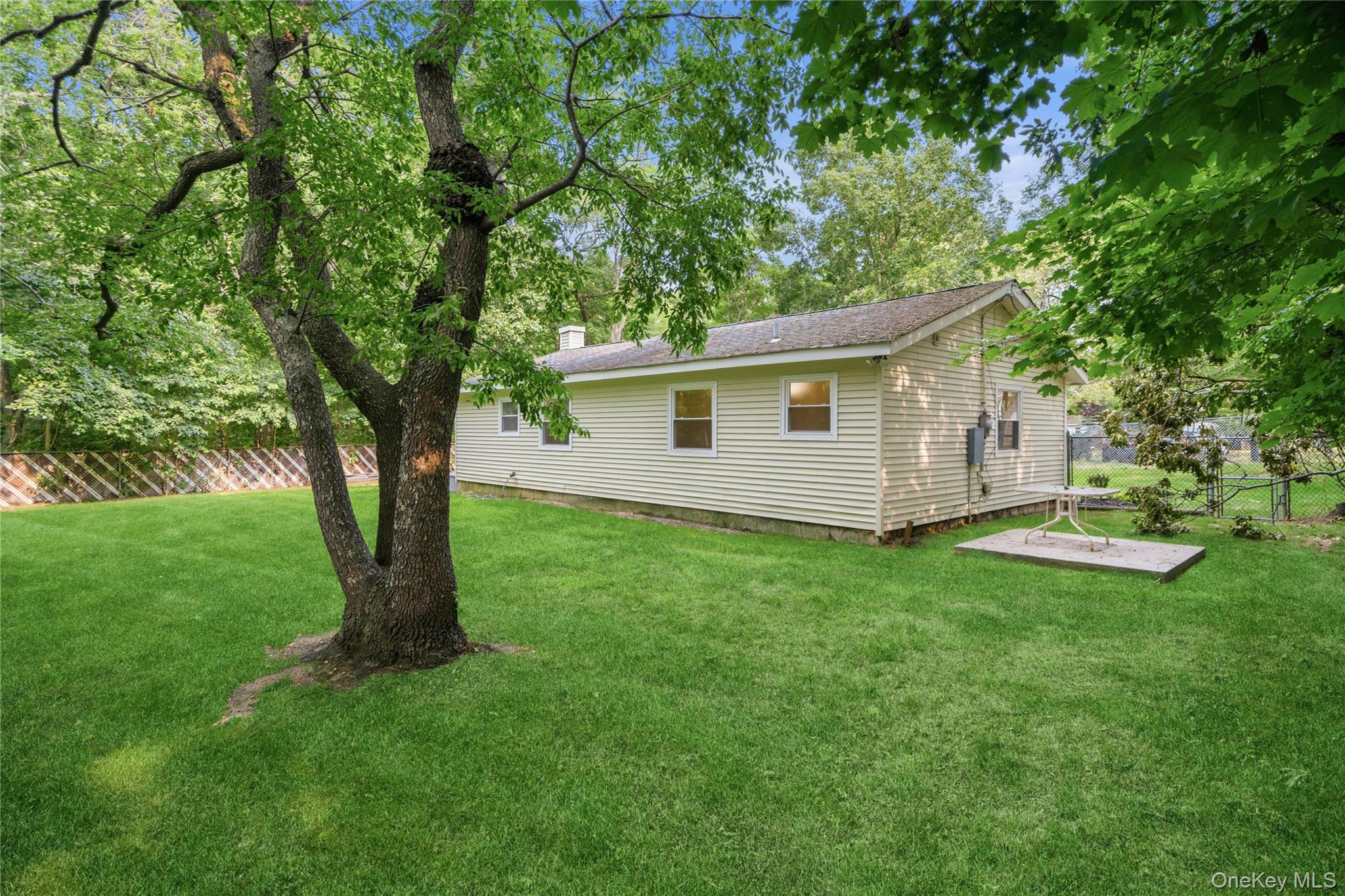 3 Aspen Road