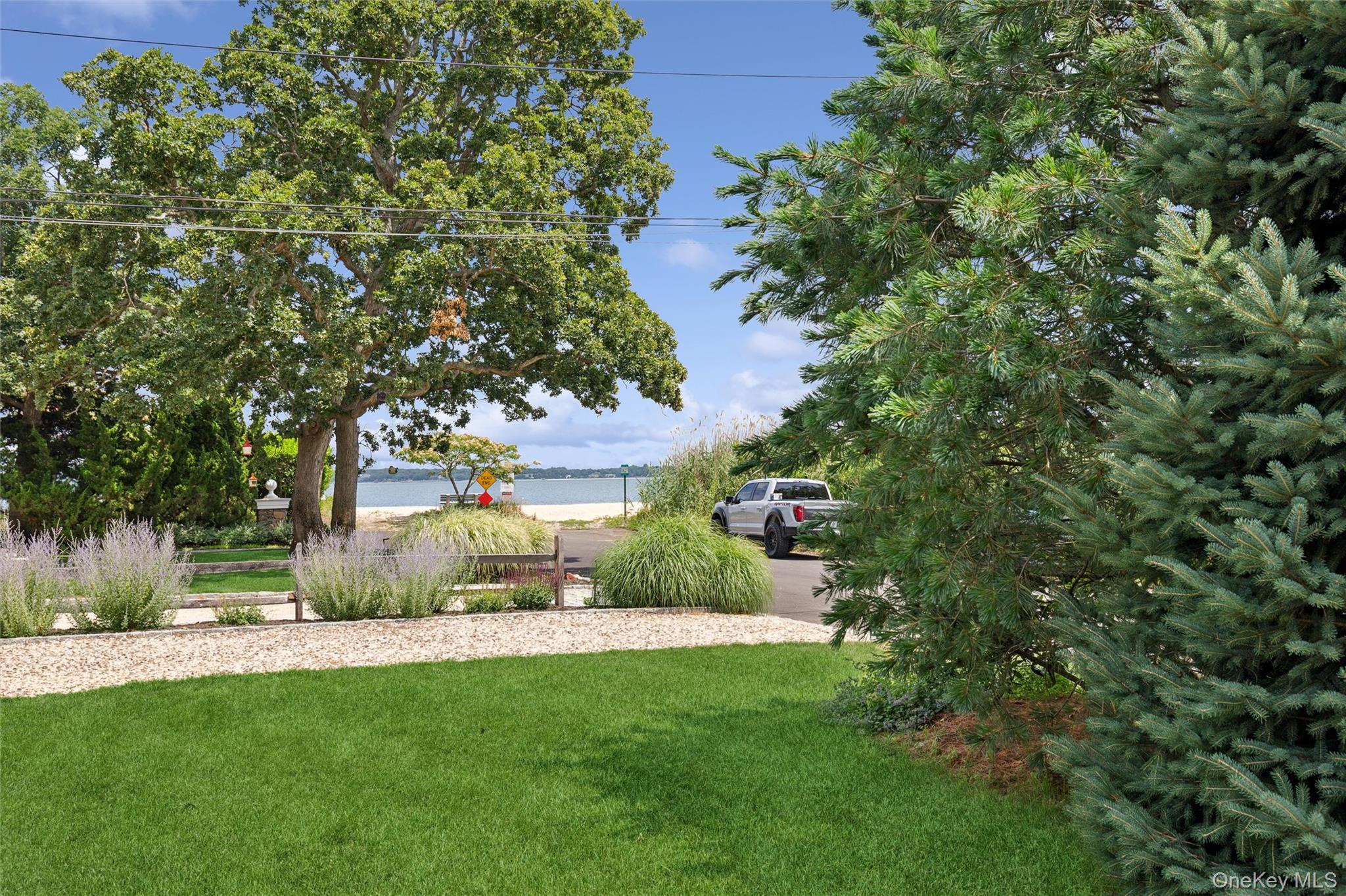 33 Bay Avenue