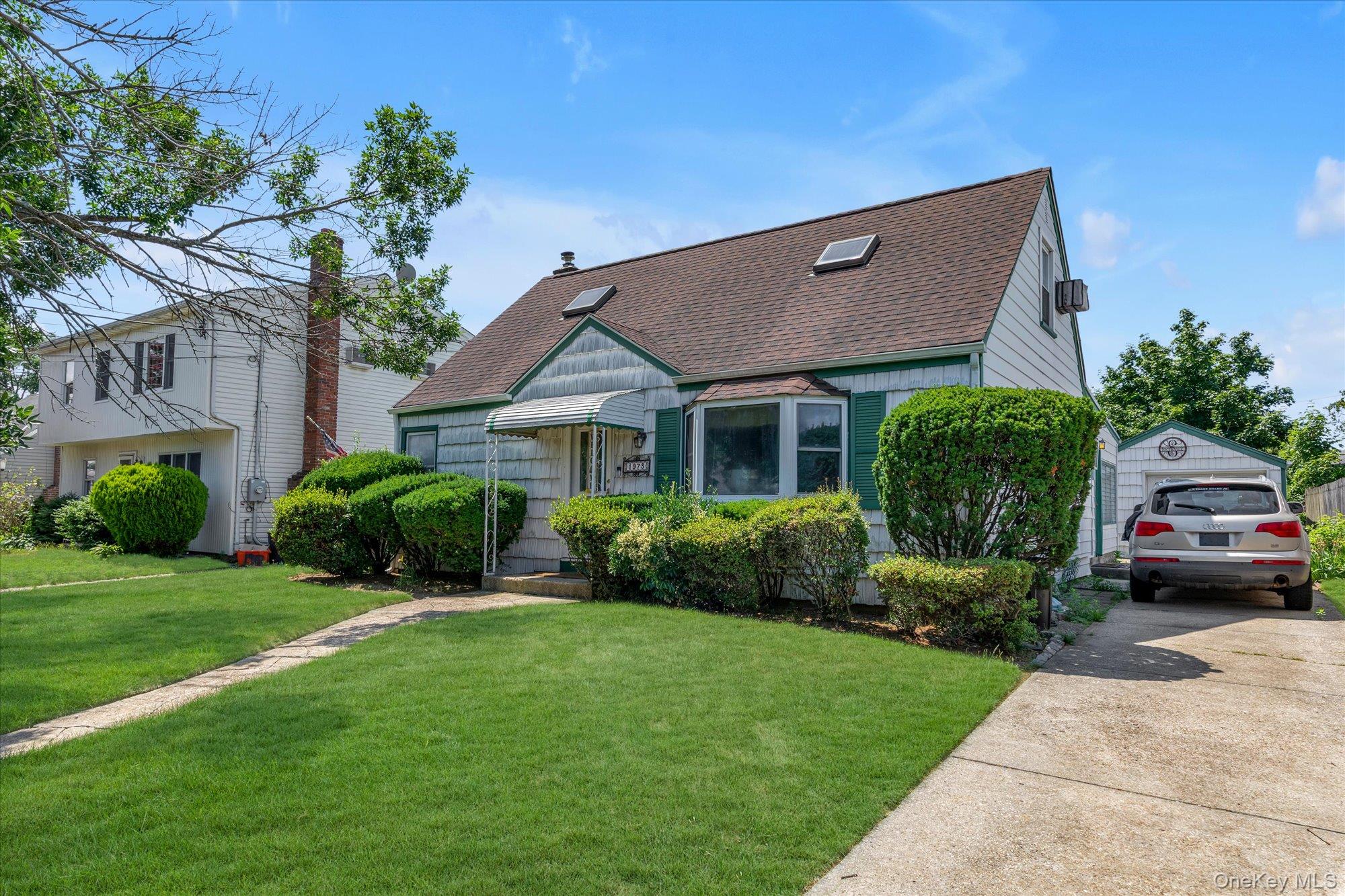 1973 Everett Street
