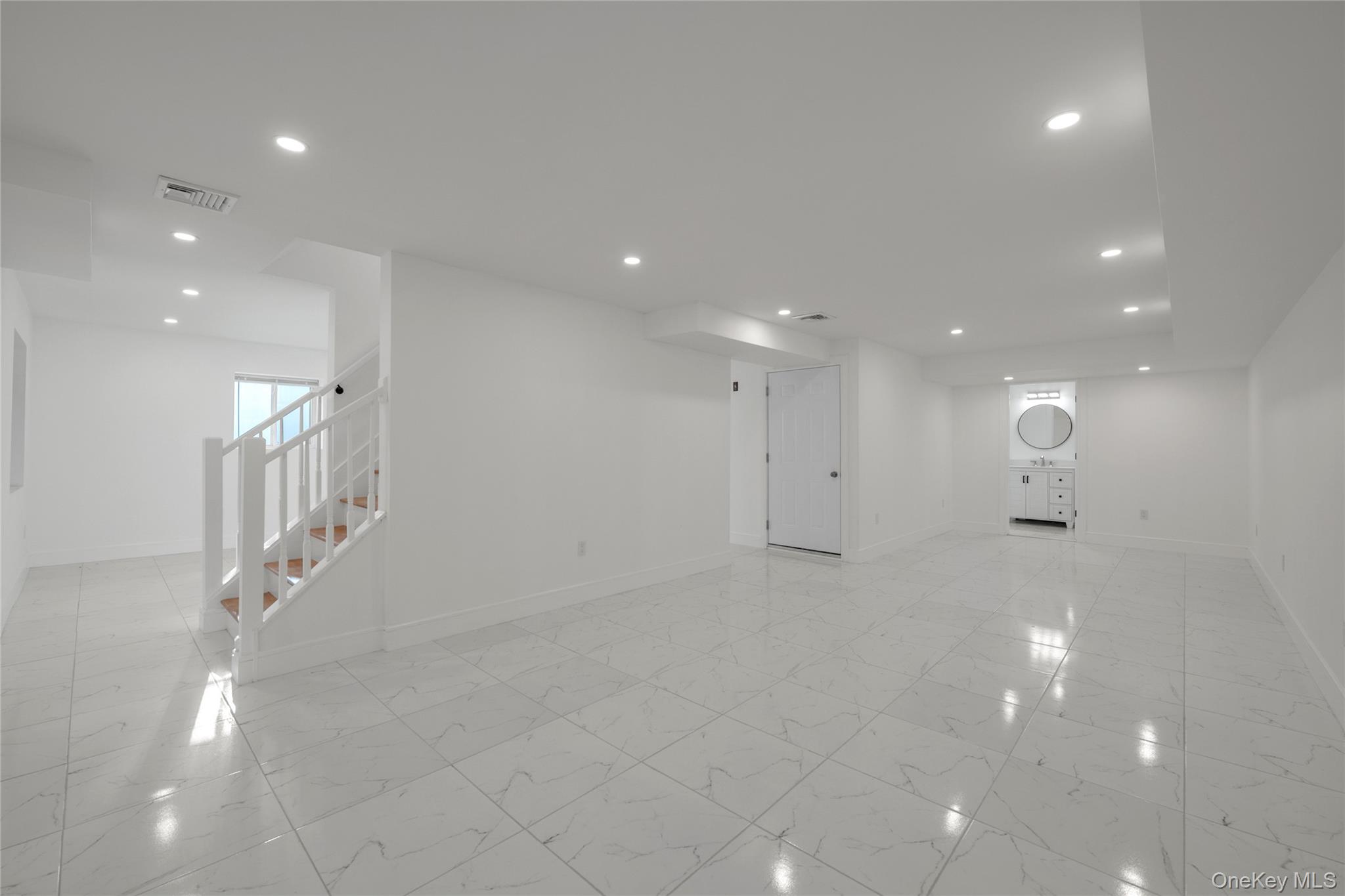 1 Manhasset