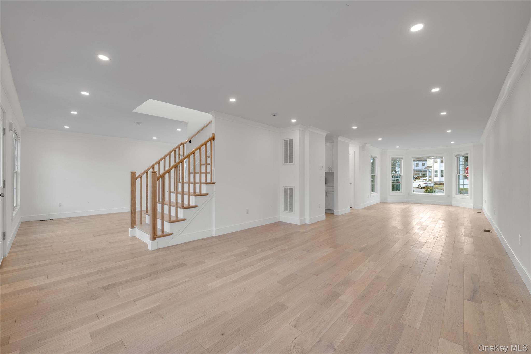1 Manhasset