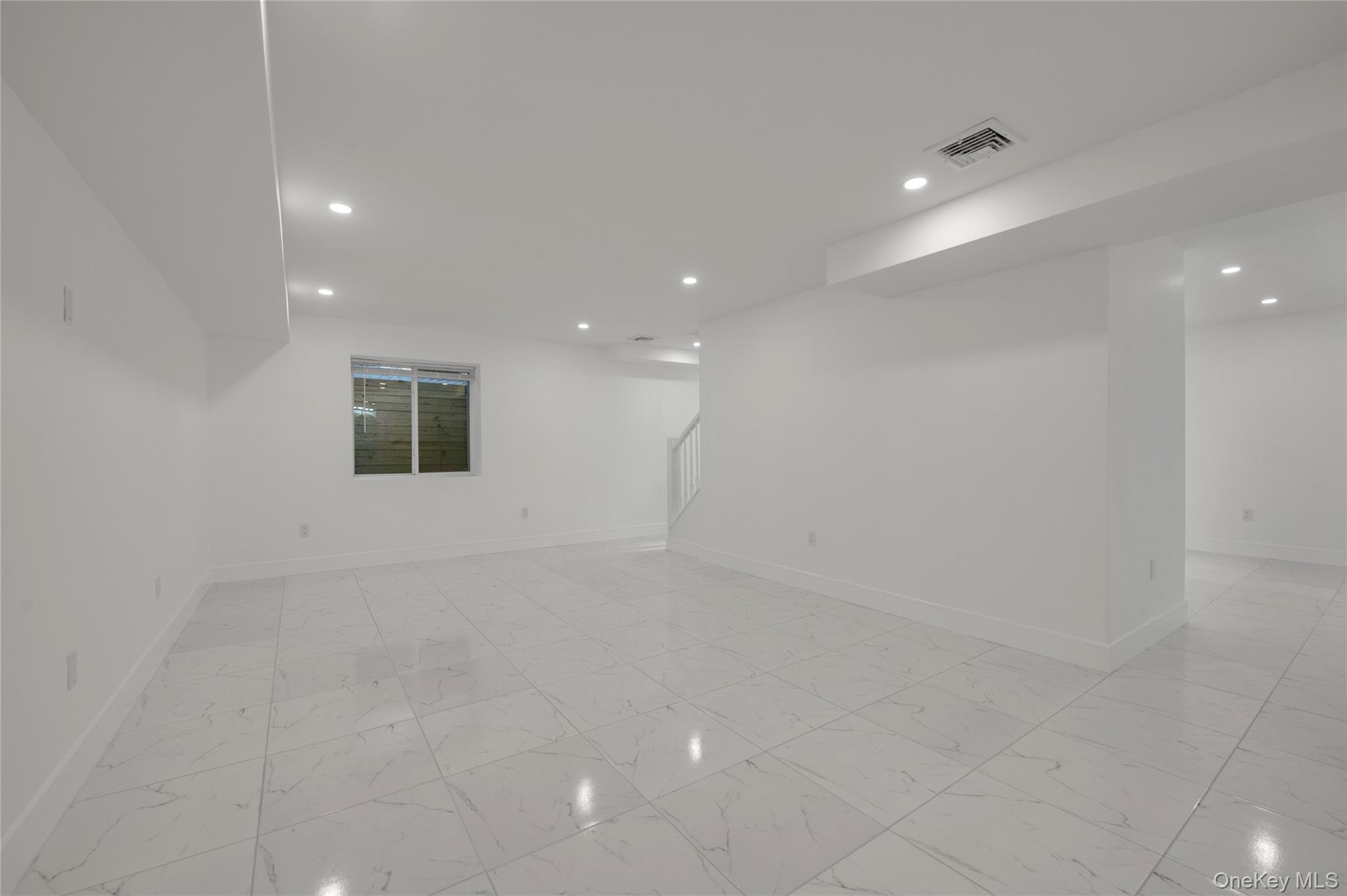 1 Manhasset