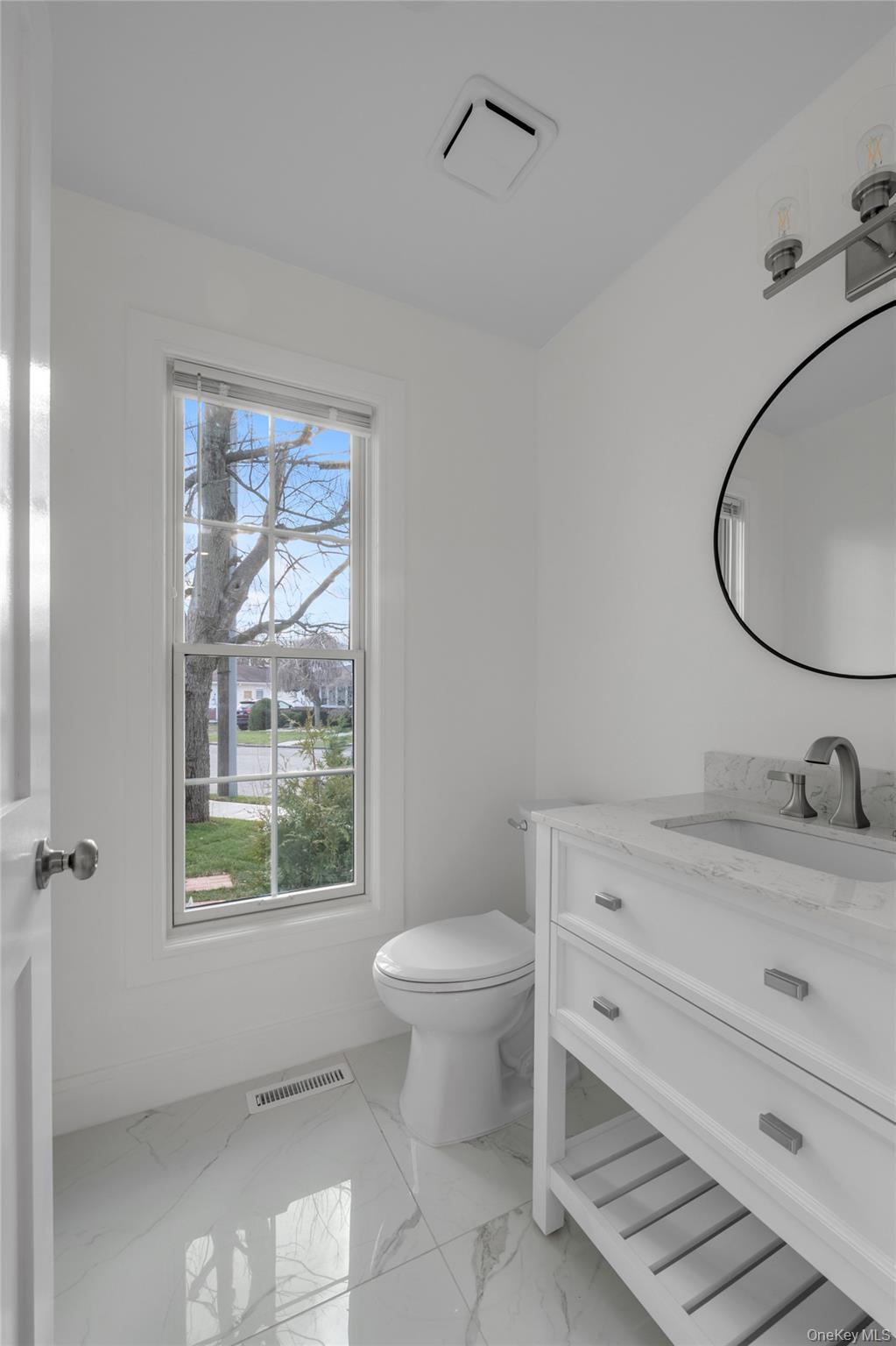 1 Manhasset
