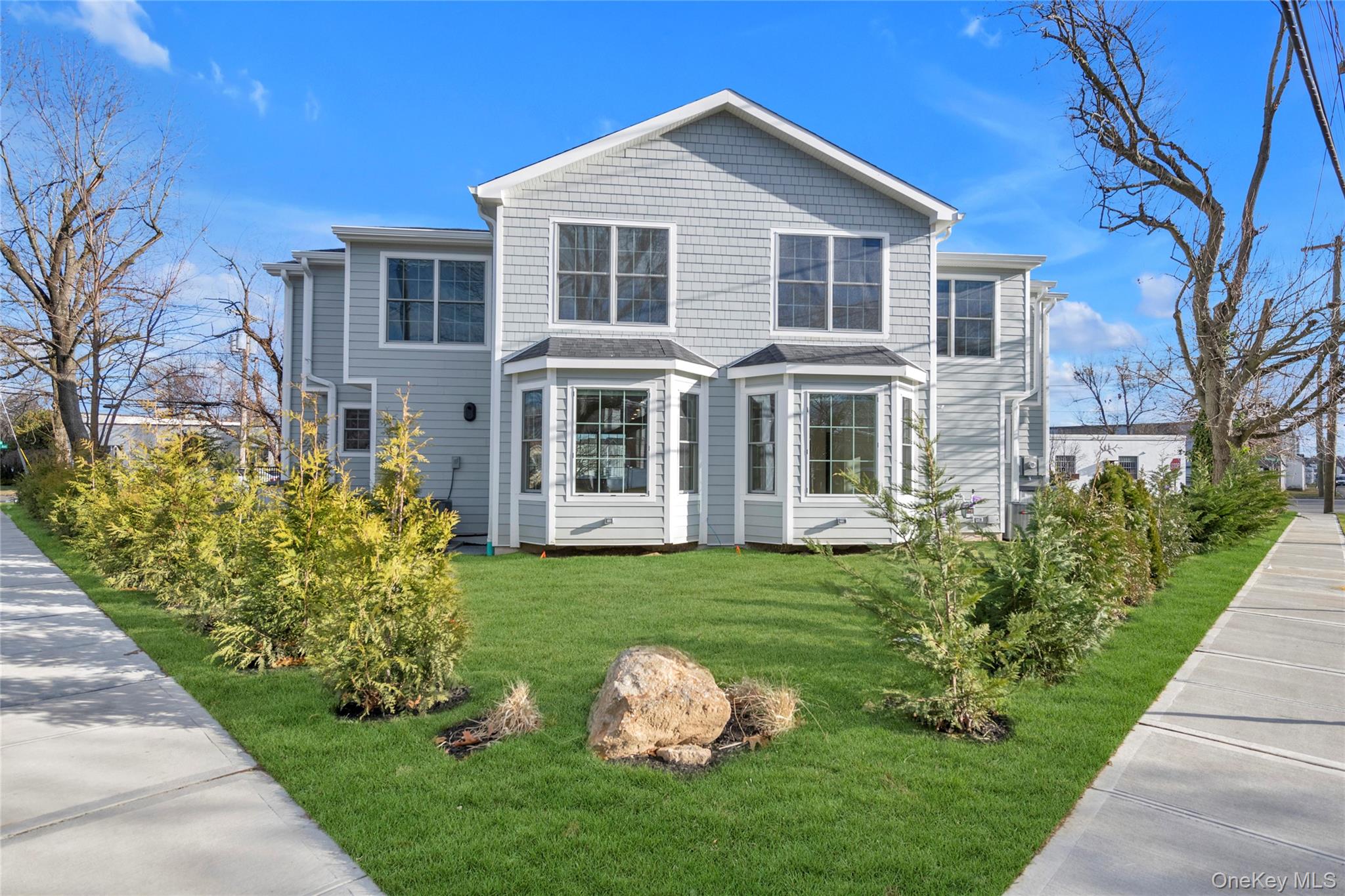 1 Manhasset