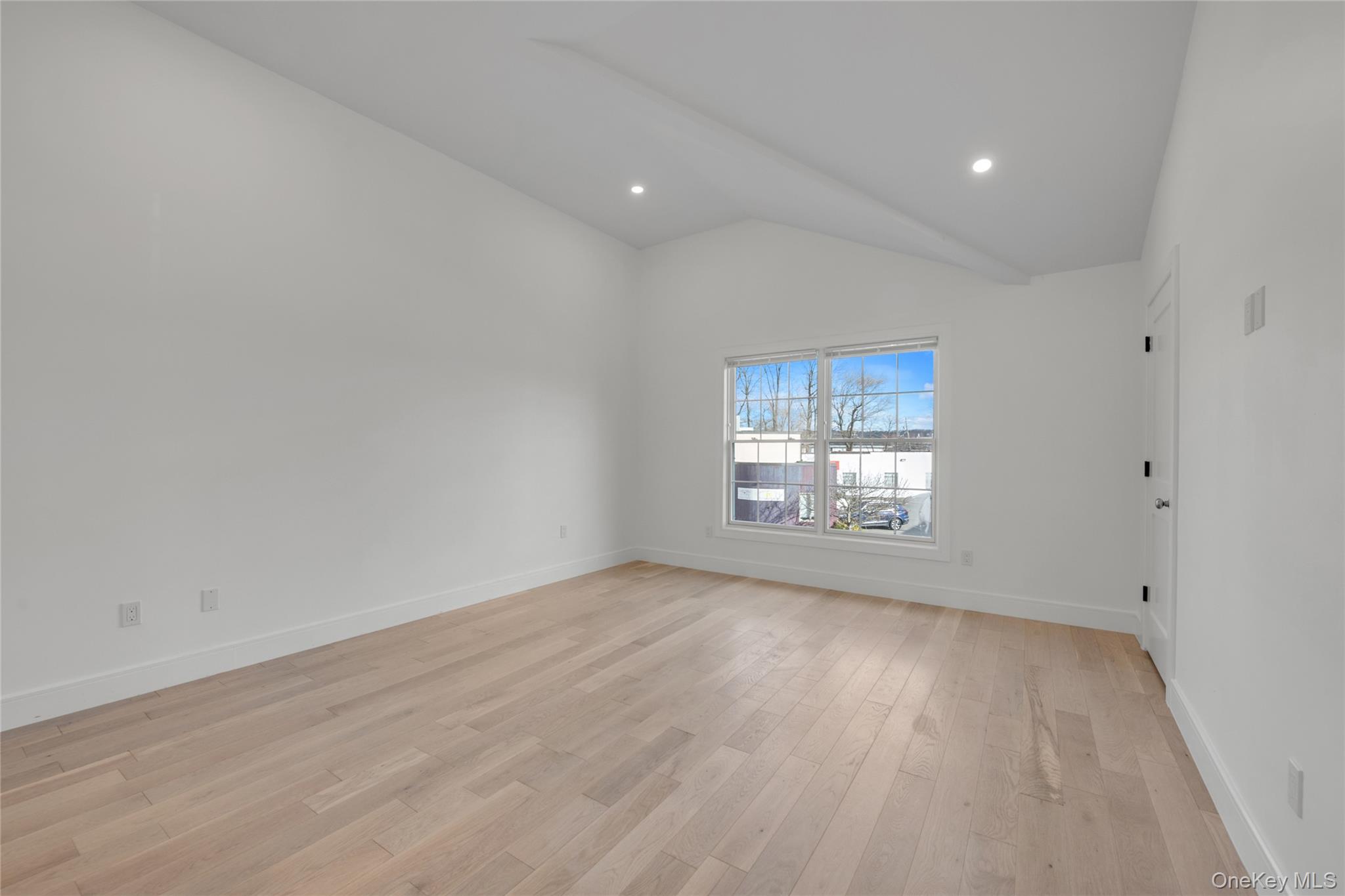 1 Manhasset