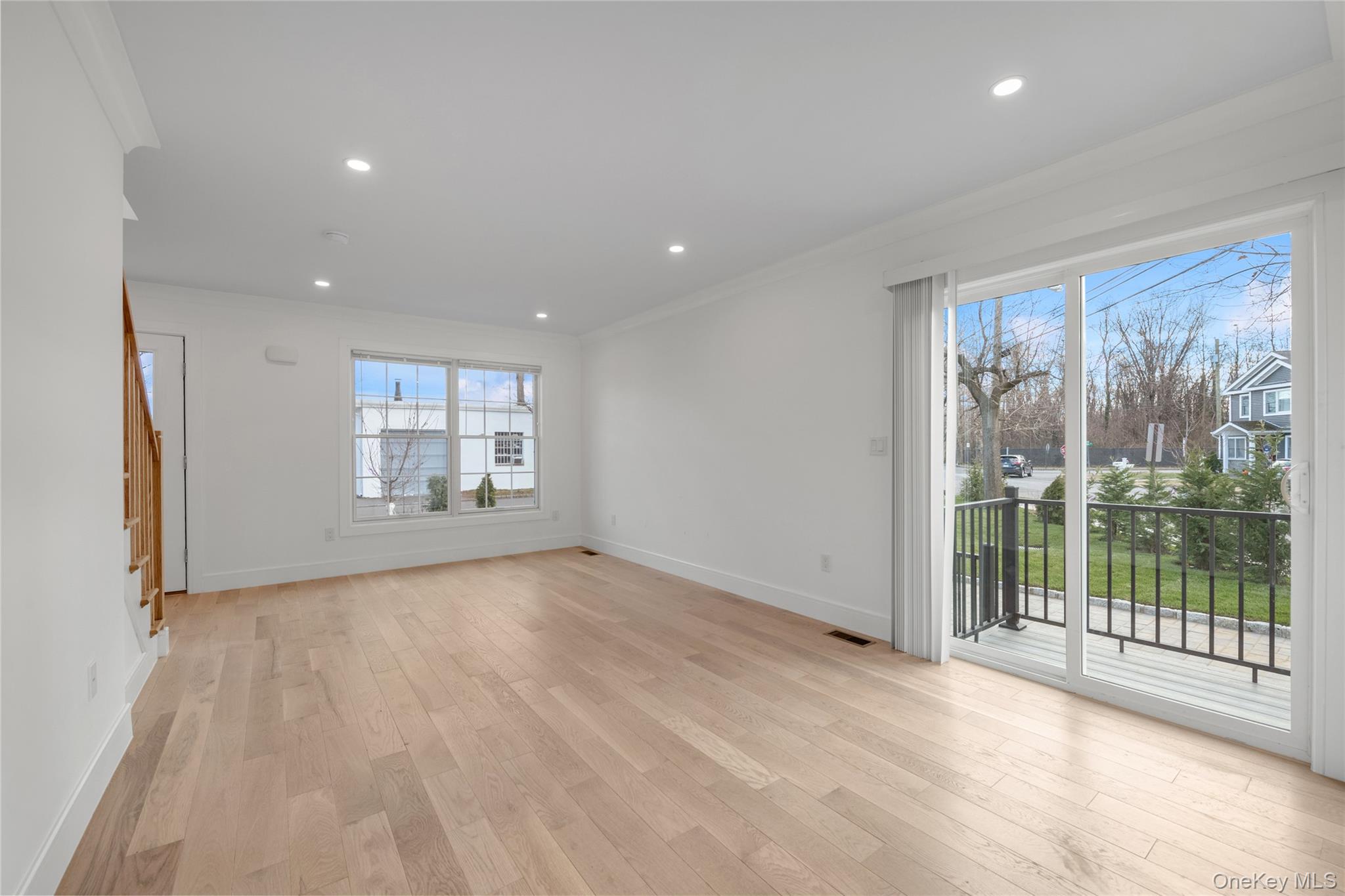 1 Manhasset