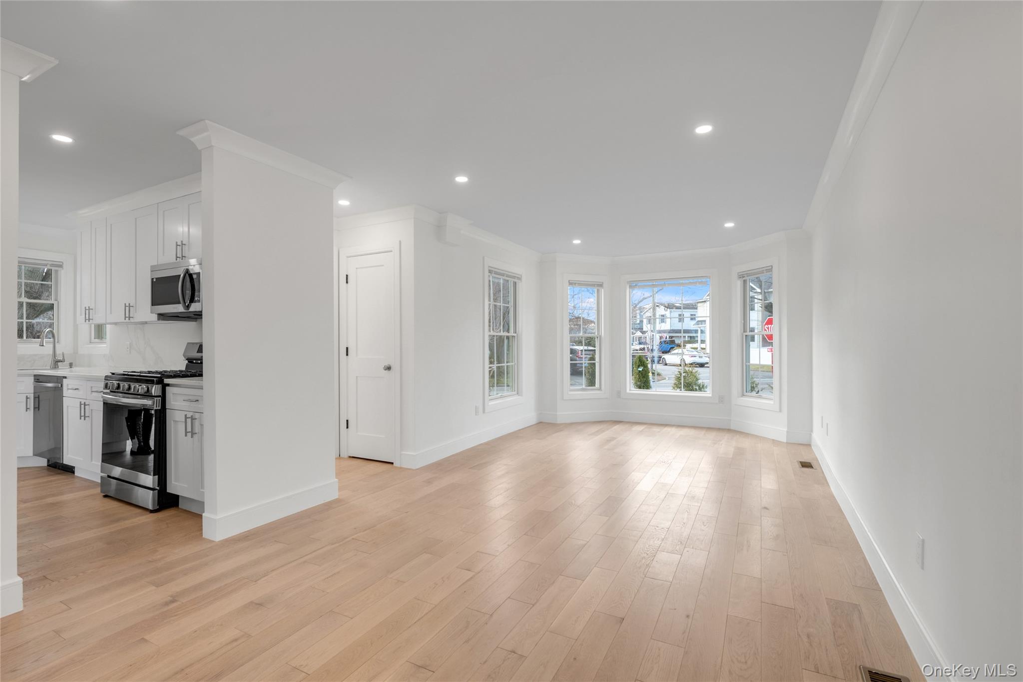 1 Manhasset