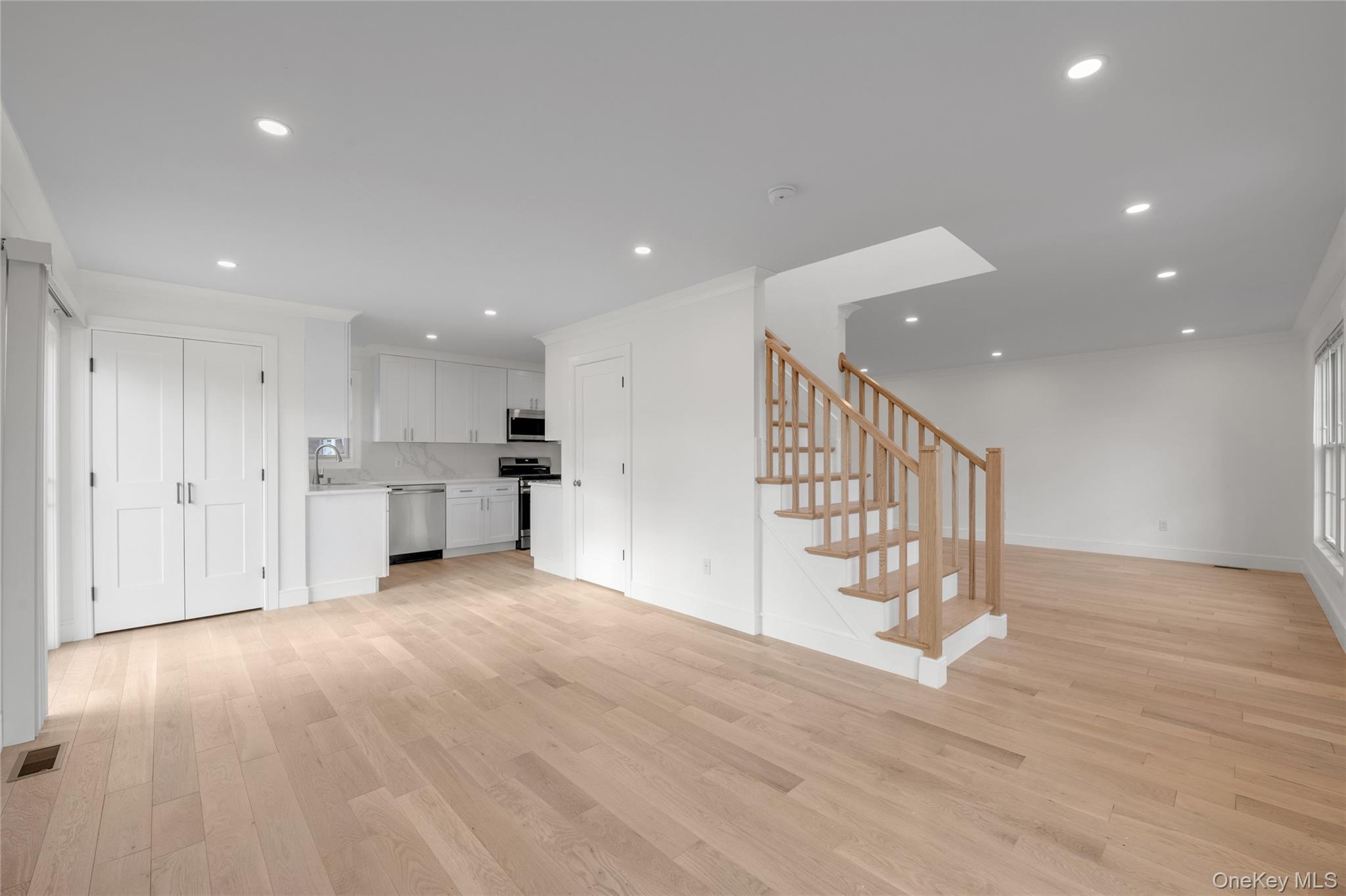 1 Manhasset