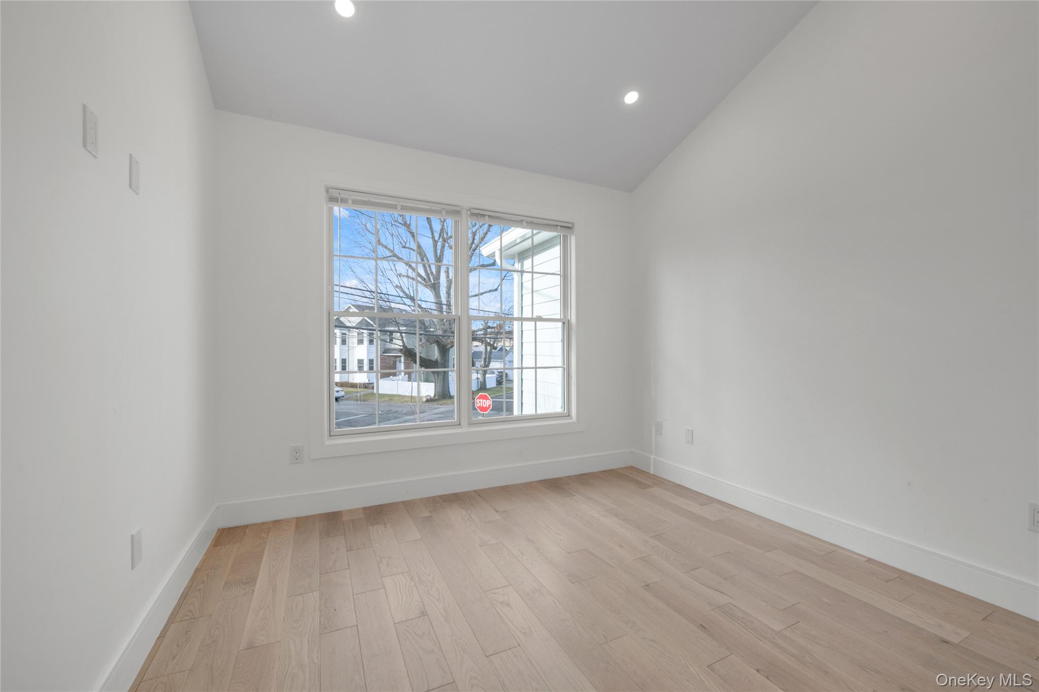 1 Manhasset