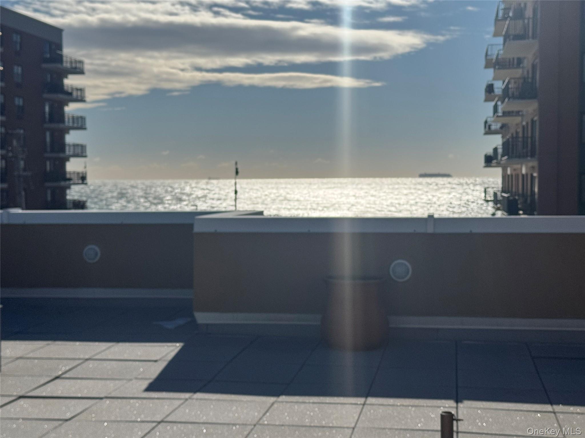 251 W Broadway Unit: 210