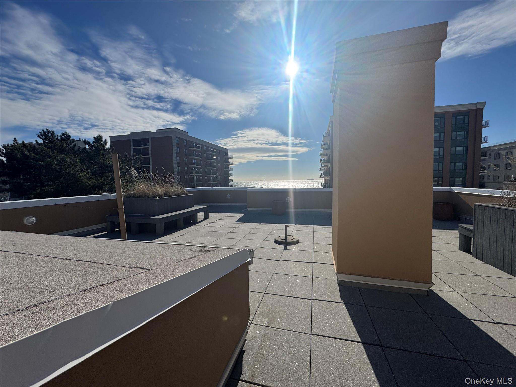 251 W Broadway Unit: 210