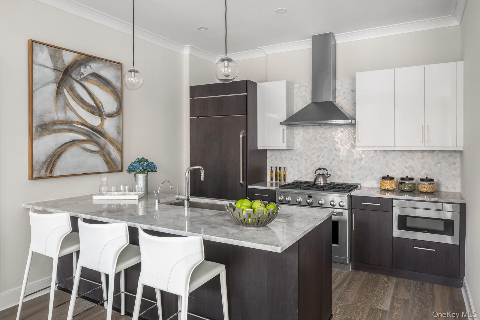 100 Garvies Point Road Unit: 1102