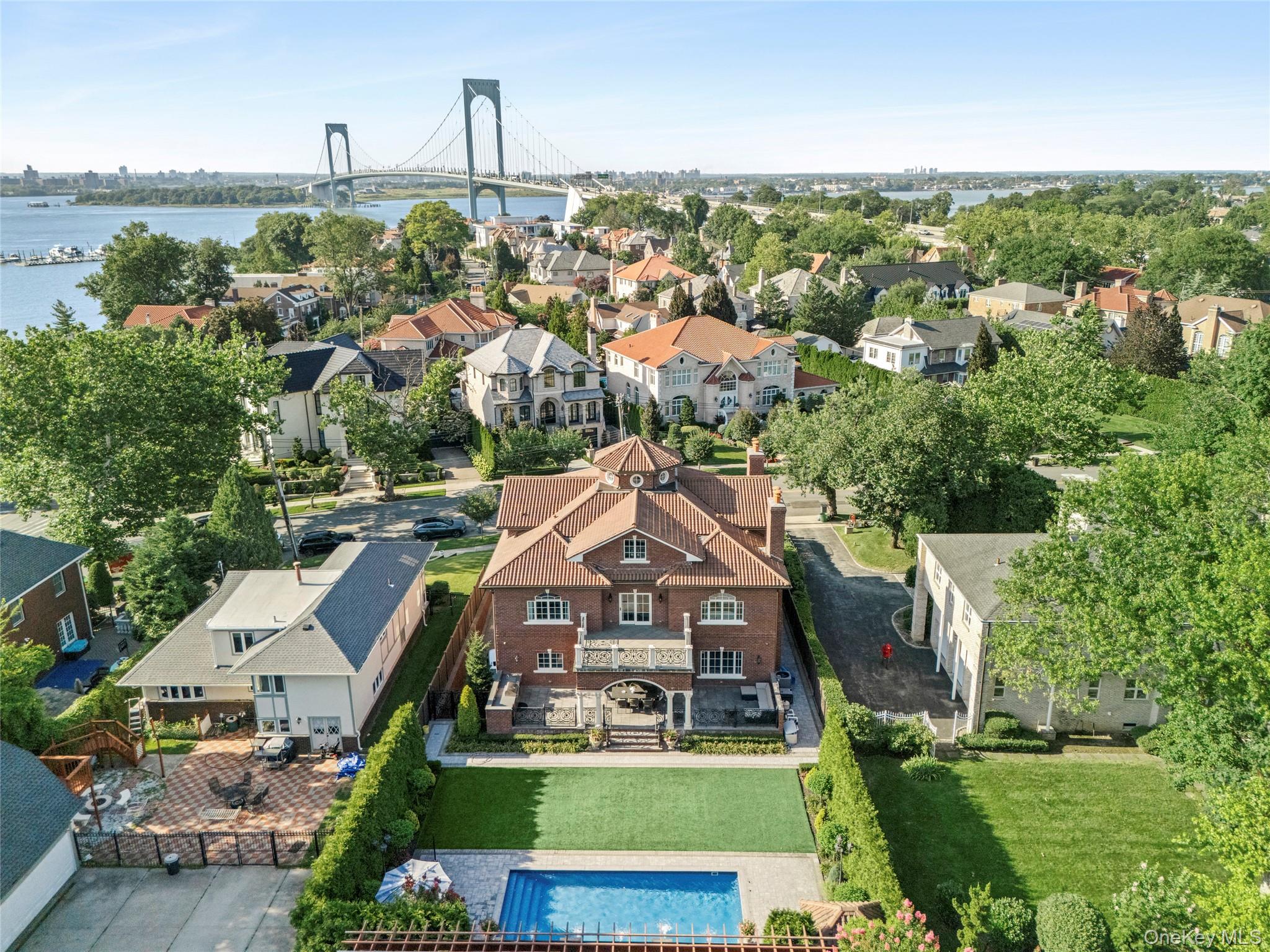 18 Boulevard