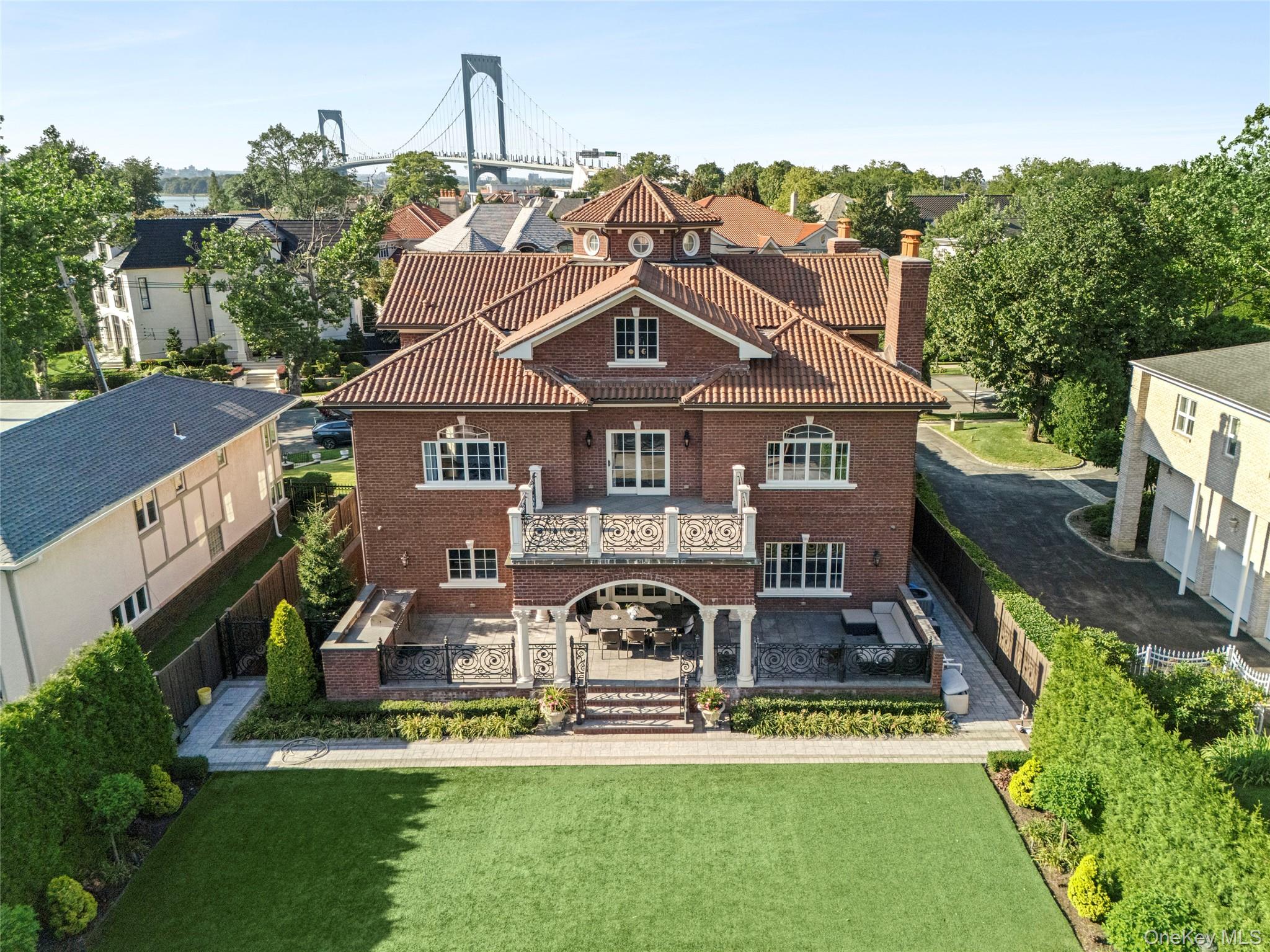 18 Boulevard