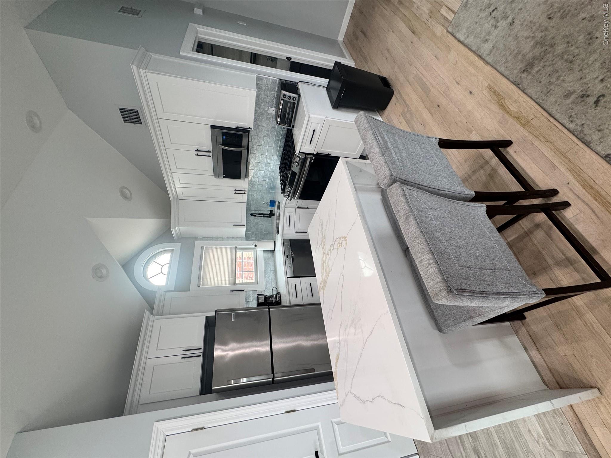 68 Brookline Avenue Unit: upper