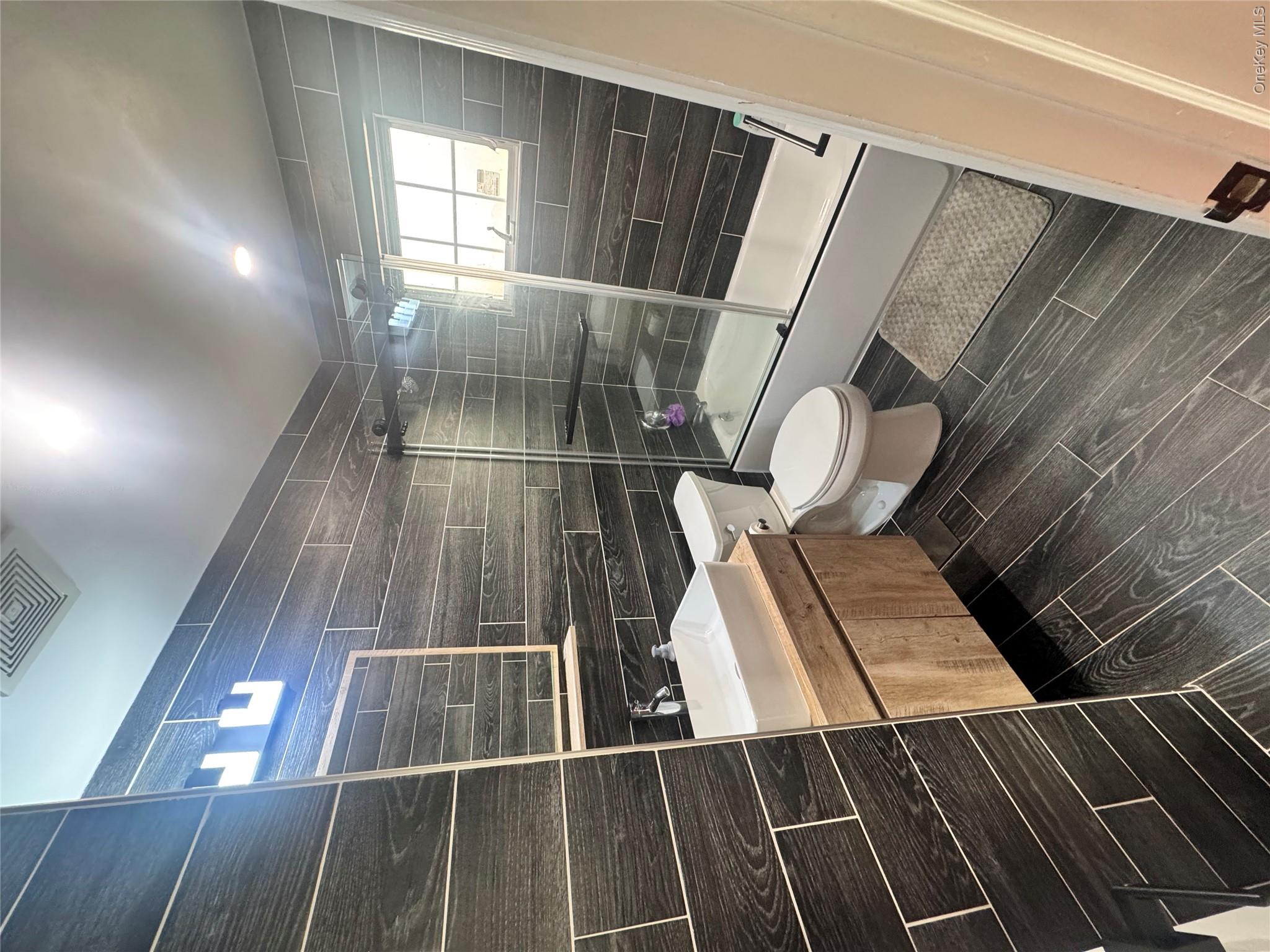 68 Brookline Avenue Unit: upper