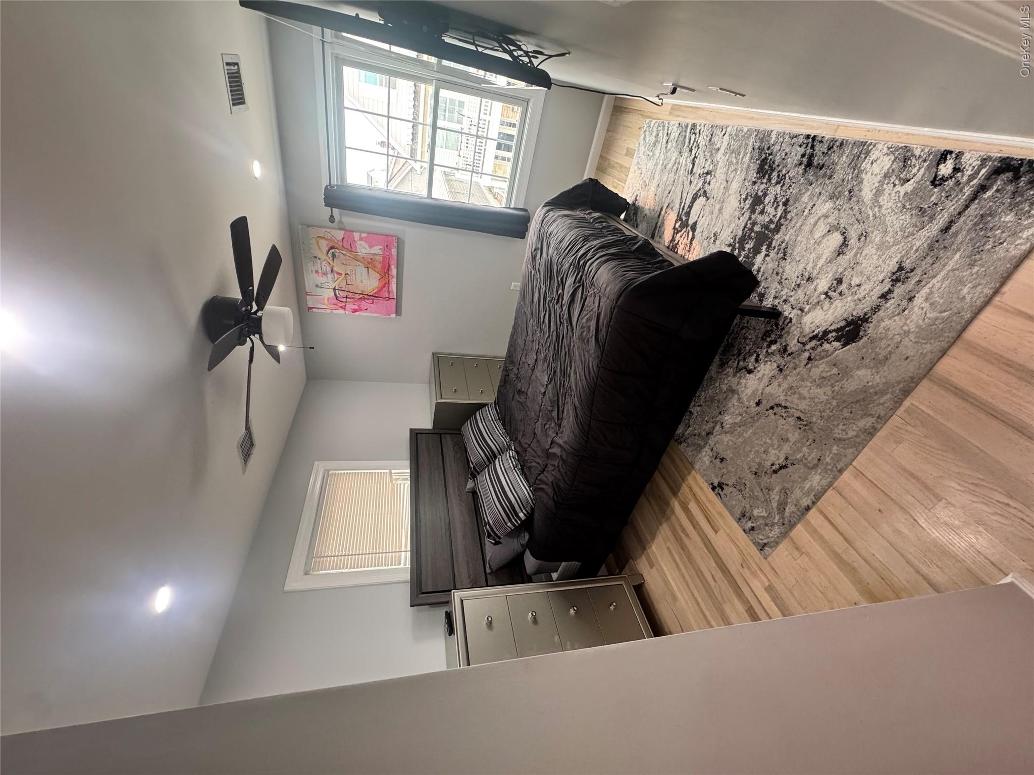 68 Brookline Avenue Unit: upper