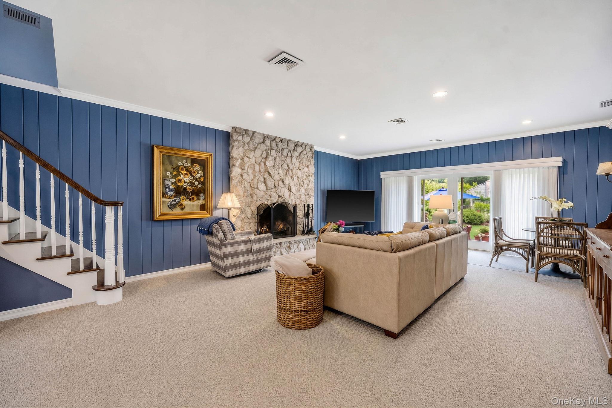 312 Riverside Drive
